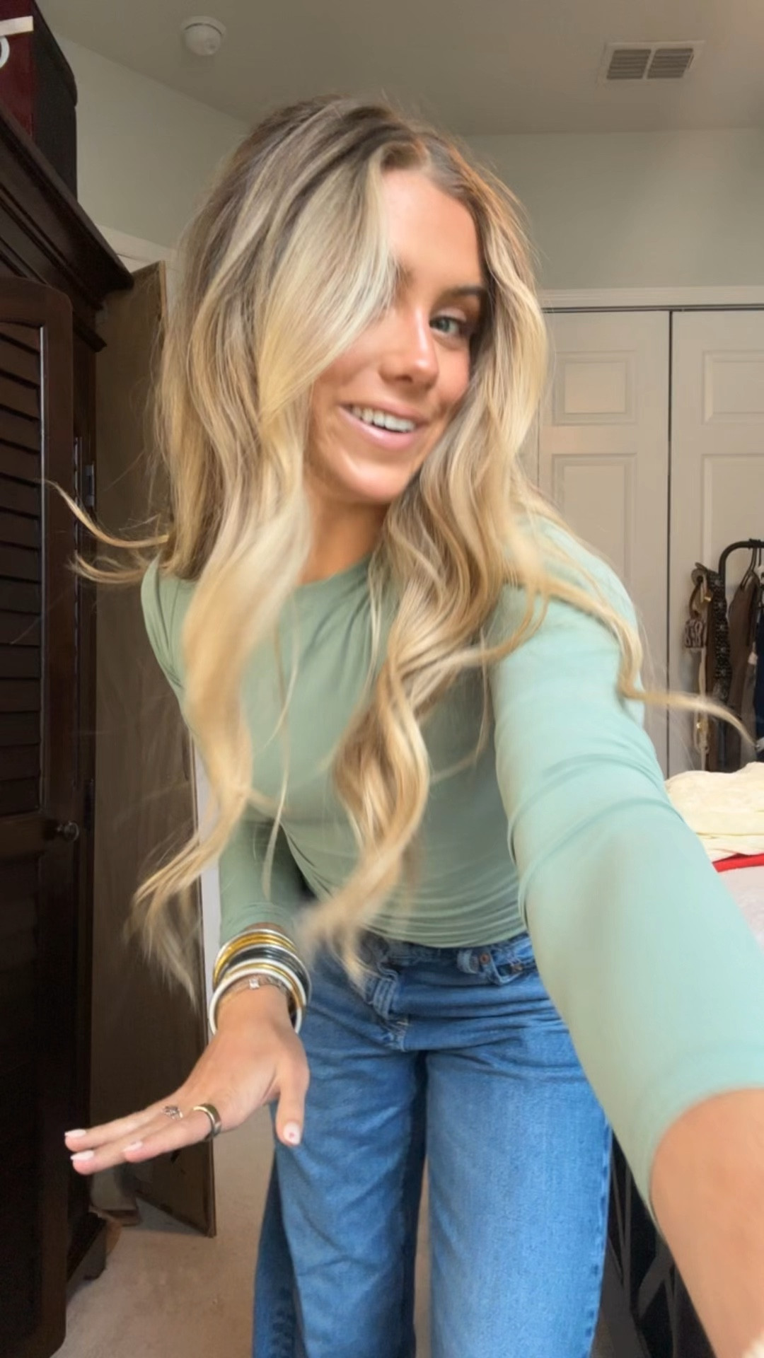 AE Dreamy Drape Super High-Waisted Baggy Wide-Leg Jean wearing medium bright indigo in size 0 regular.  #AEpartner #AEjeans @americaneagle American Eagle. American Eagle outfitters. Fall fashion. Winter fashion. Denim. Jeans. Wide leg baggy jeans. Loungewear.  #outfit #ootd #outfitoftheday #outfitofthenight #outfitvideo #coldweatheroutfits #nightoutoutfit #holidaystyle #holidayoutfit #whatiwore #style #outfitinspo #outfitideas

#LTKSaleAlert #LTKFindsUnder50 #LTKVideo