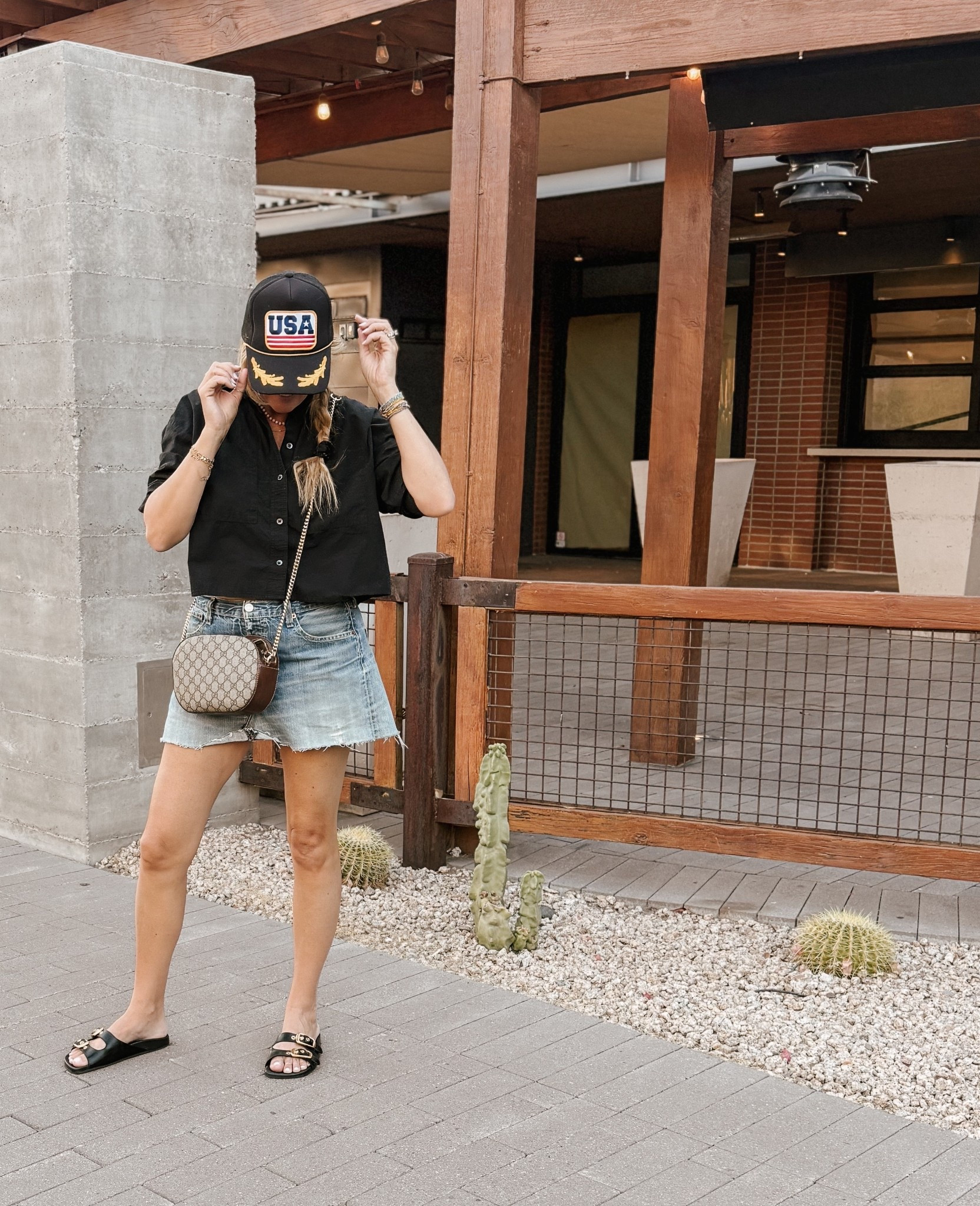 This look gives Saturday errands → surprise bar patio. Linked my fave trucker, this cropped top I keep reaching for, and my well-loved mini. You could recreate the whole thing in under 3 clicks.
#LTKfit #USAstyle #casualcool #denimmini #momstyle

#LTKStyleTip #LTKOver40