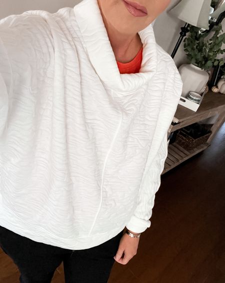 White Textured funnel neck lightweight sweatshirt. Perfect for layering. More colors. Size M.

#LTKSeasonal #LTKunder100 #LTKstyletip