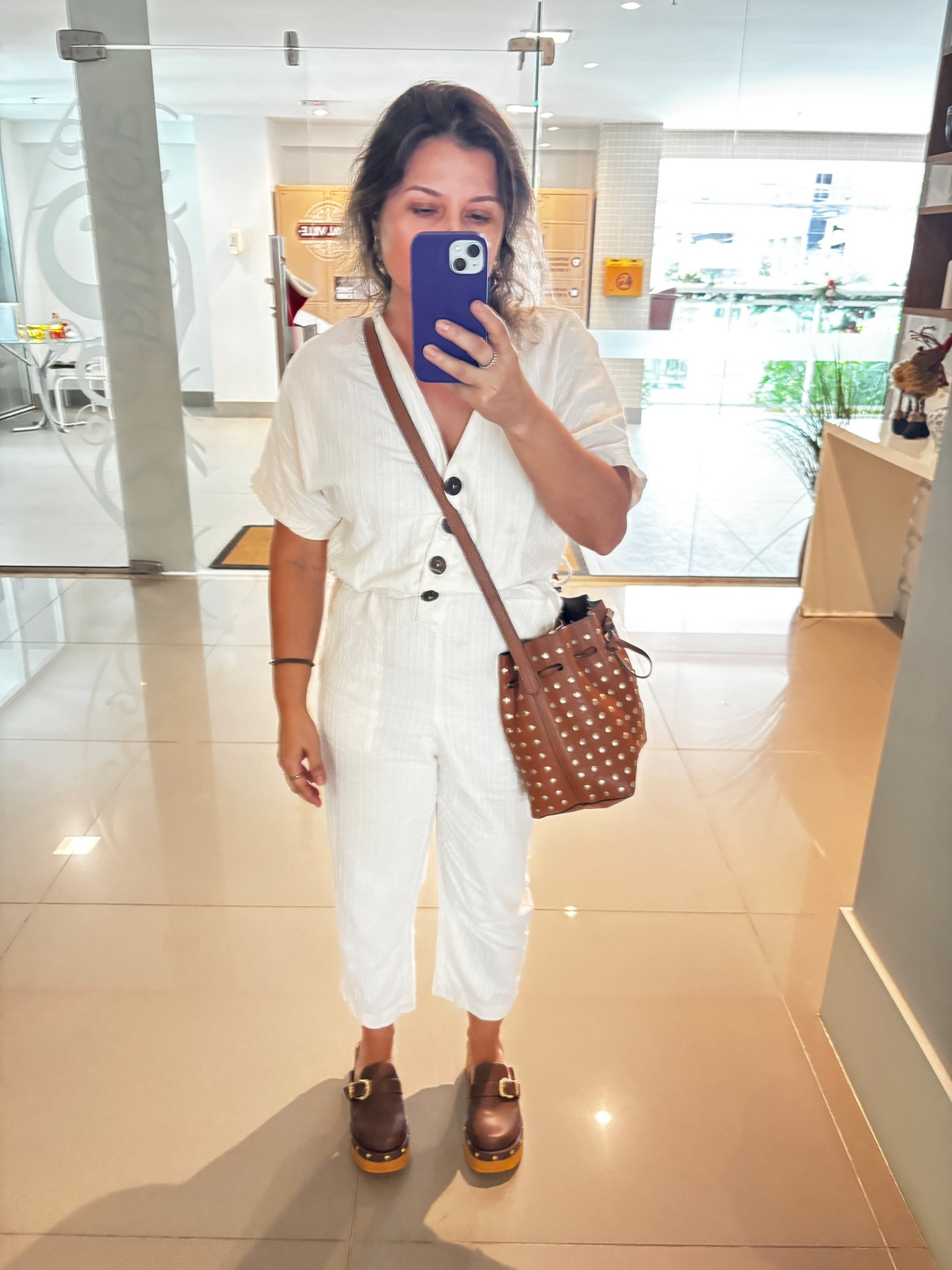 Look com a cor de 2026 pede acessórios marrons 

#LTKbrasil #LTKdicadeestilo #LTKbolsa