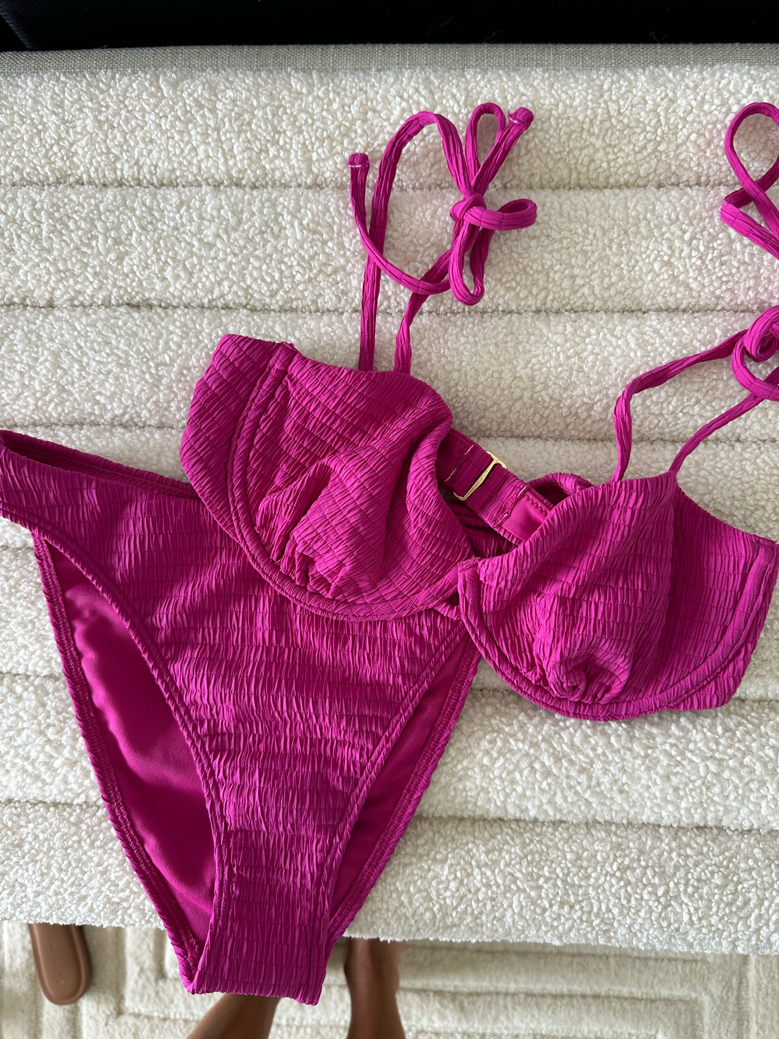 Tie bikini size s top Xs bottoms 

#LTKFindsUnder50 #LTKSwim #LTKFindsUnder100