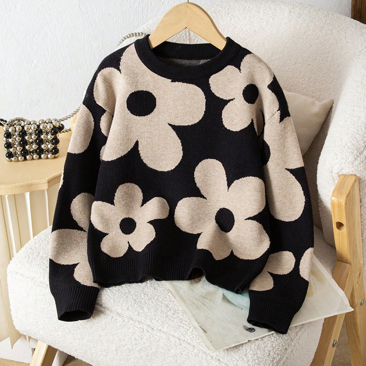 SHEIN Playful Pals Baby Girls Fashionable Casual Cute Pattern Jacquard Knit Sweater Long Sleeve Top And Pants Set, Autumn/Winter Two Pieces Suit Autumn And Winter Set Sweater Pants Set Two Pieces Sets Floral Knit Set Autumn And Winter Two Pieces Suit Baby Girl Warm Sets Two Pieces Sets Baby Set Autumn Winter Season Baby Knitwear Baby Clothes Girl Fall Sweater Knit | SHEIN