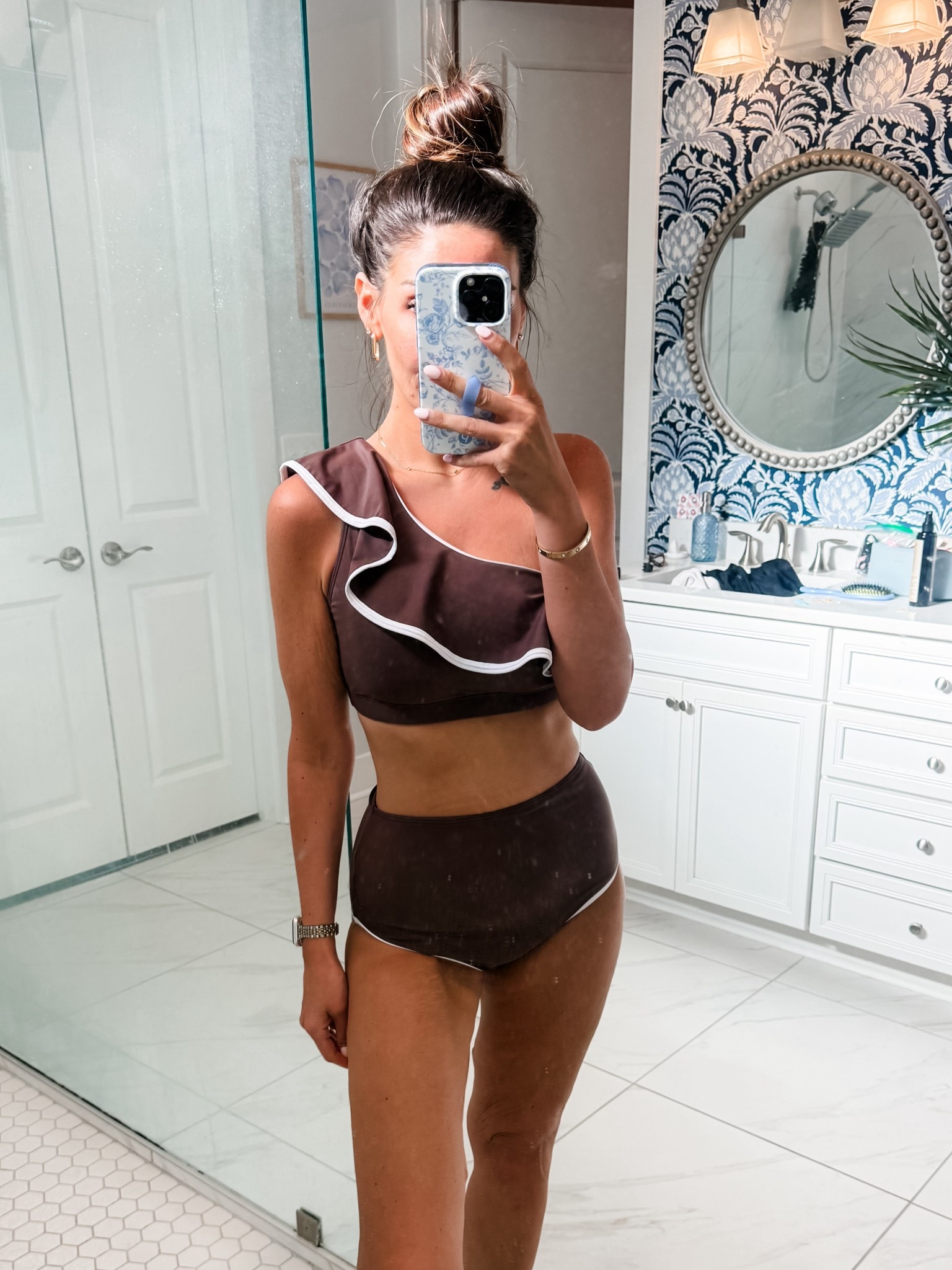 My favorite suit this season! So comfortable, keeps the booty covered, doesn’t roll down, and it keeps the girls in place!

Wearing a Small in color Brown. 


#LTKMidsize #LTKTravel #LTKootd
