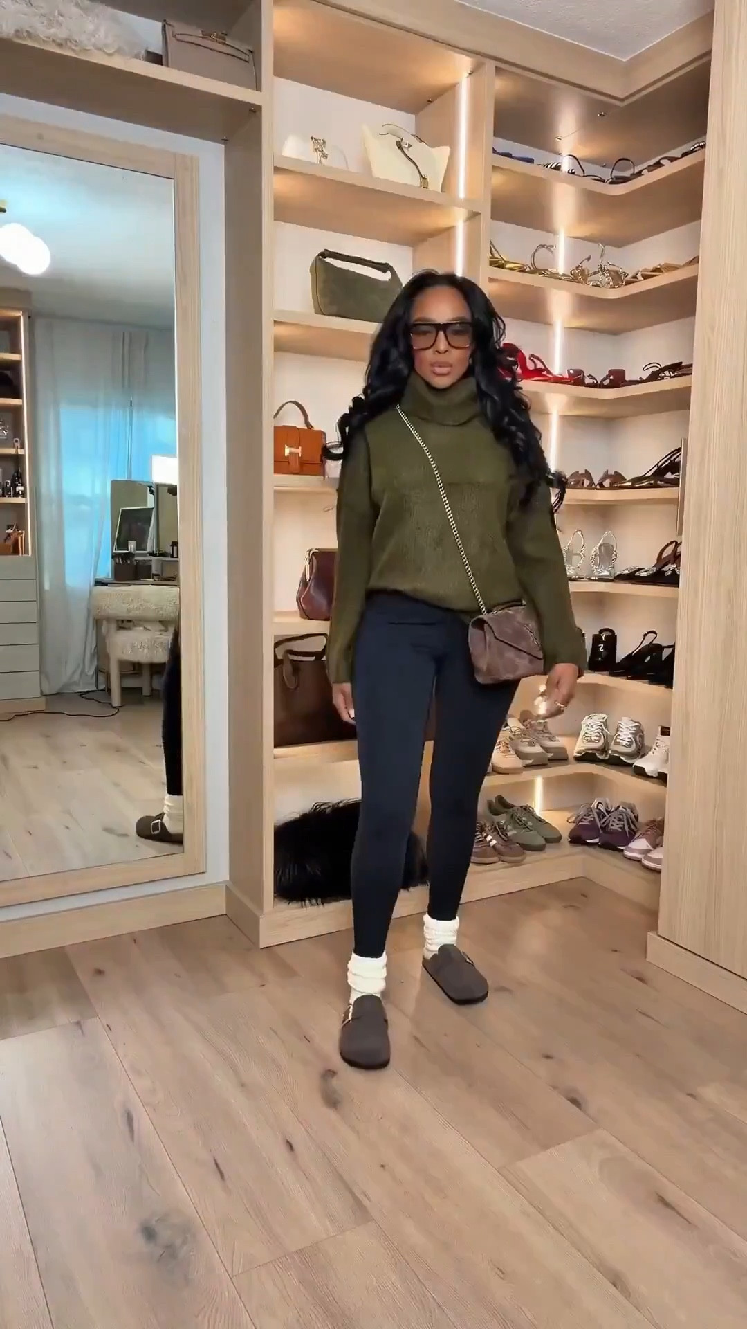 Scroll to shop this cozy sweater and leggings outfit. Perfect for errands, travel days, or casual fall days.

Measurements: 5'4", 138 lbs, 34D bust, 27" waist, 40" hips



#LTKootd #LTKgrwm