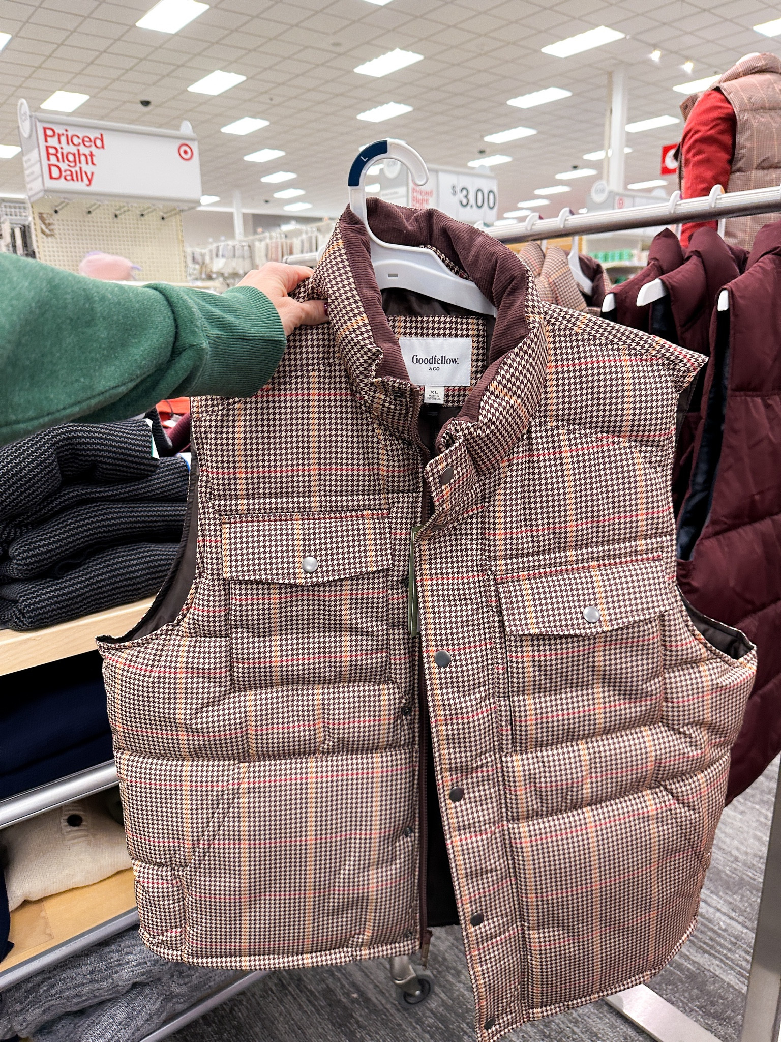 Men's Corduroy Collar Midweight Puffer Vest at Target

#LTKstyletip #LTKmens