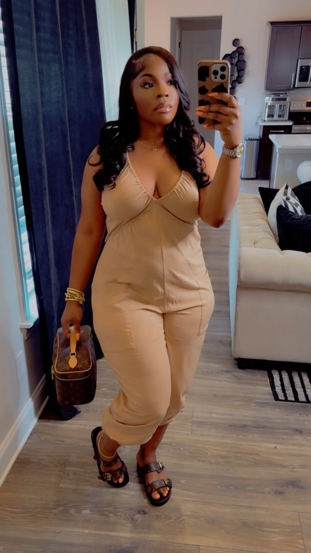 5’5 198 wearing size large!

#LTKMidsize #LTKootd #LTKgrwm