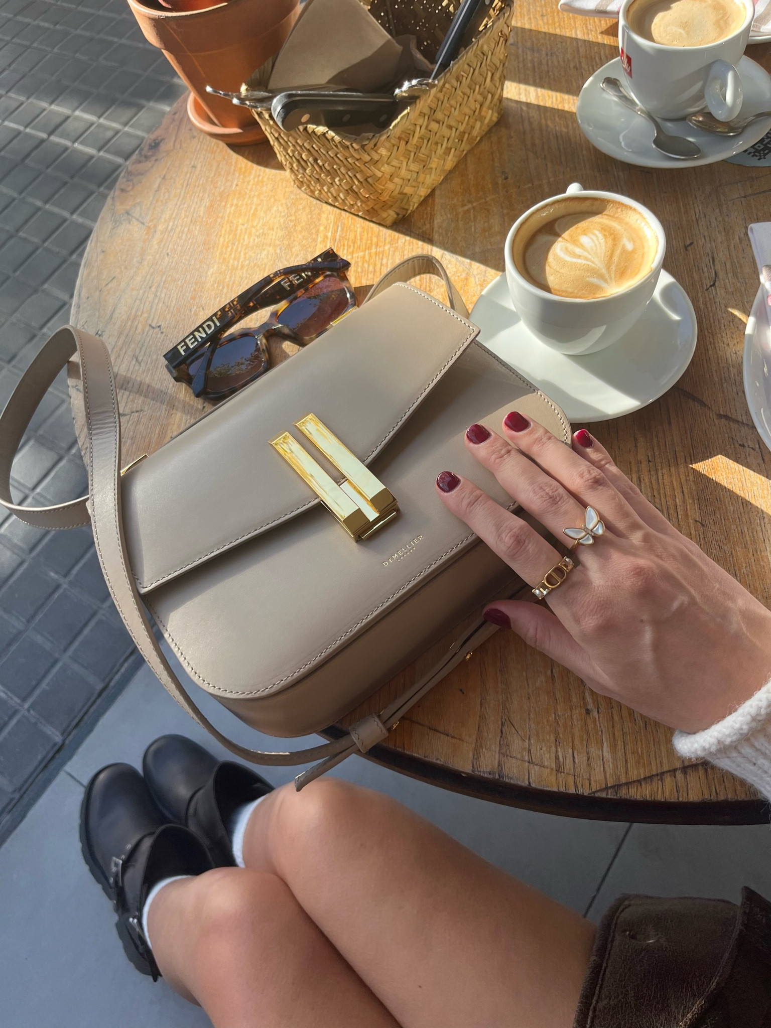 Demellier London ‘The Vancouver’ in Taupe Smooth❤️‍🔥❤️‍🔥❤️‍🔥
A quality leather shoulder cross body bag in a neutral shade

#LTKstyletip #LTKitbag #LTKGiftGuide