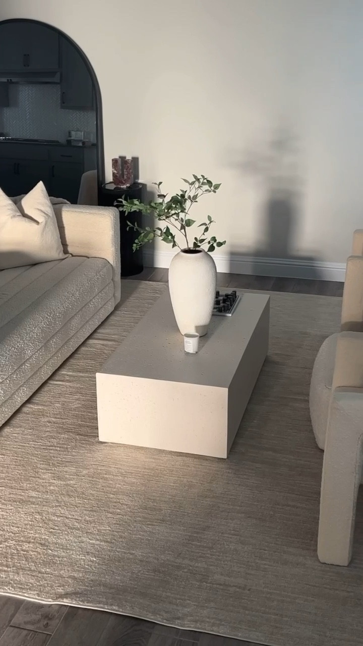 You need this neutral rug! 🤍✨ the one I bought is the 8x11

Neutral area rug, area rug, affordable rug, neutral home decor, Amazon find 

#LTKFind #LTKhome