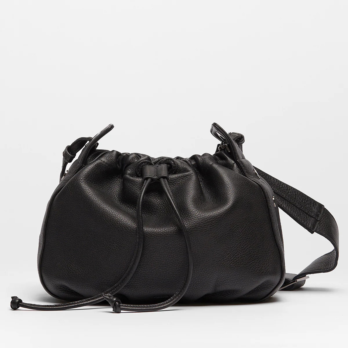 Cooper | Black/Gunmetal | Med | Hammitt (US)