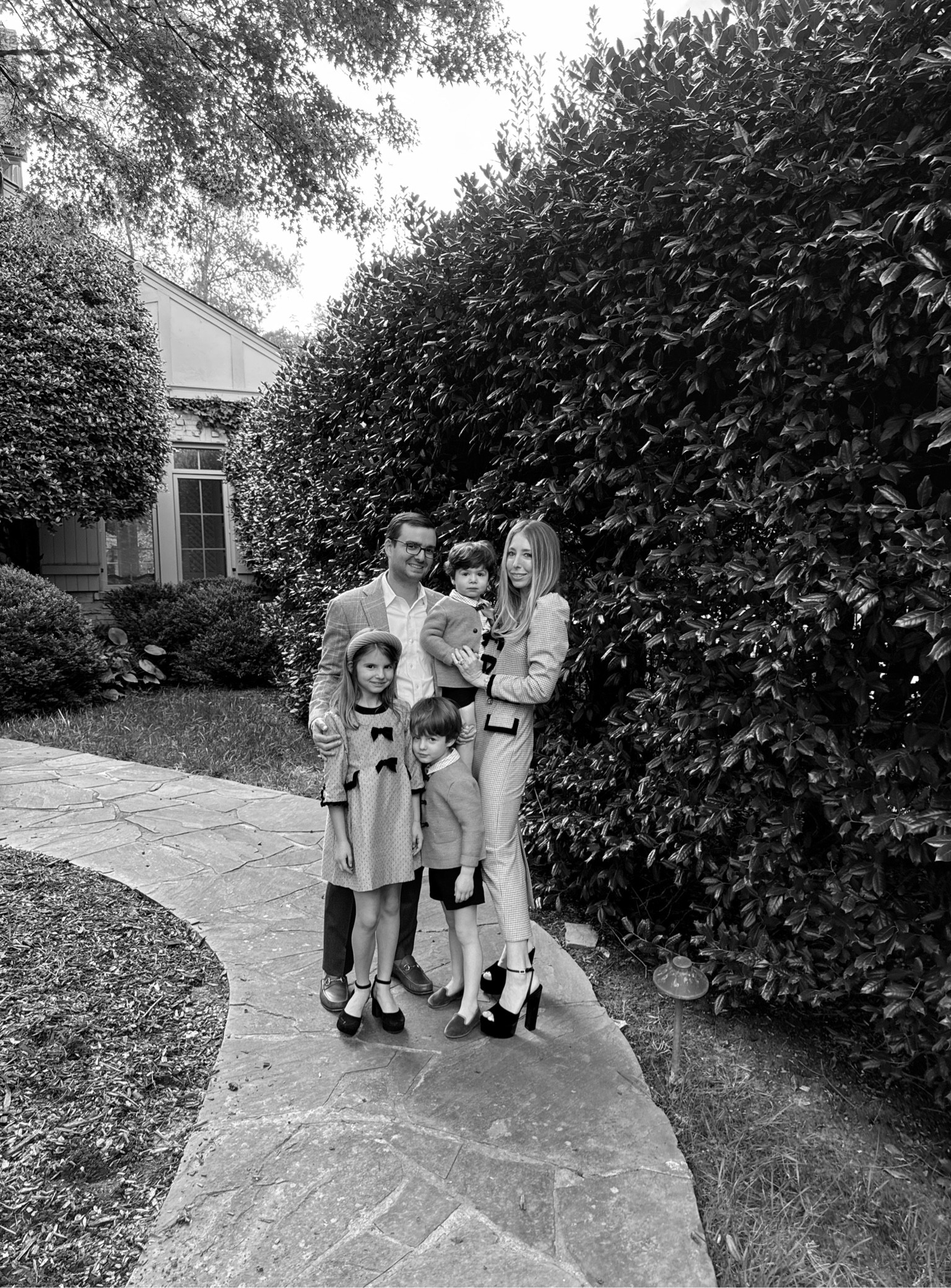 Family photo outfits 🤍