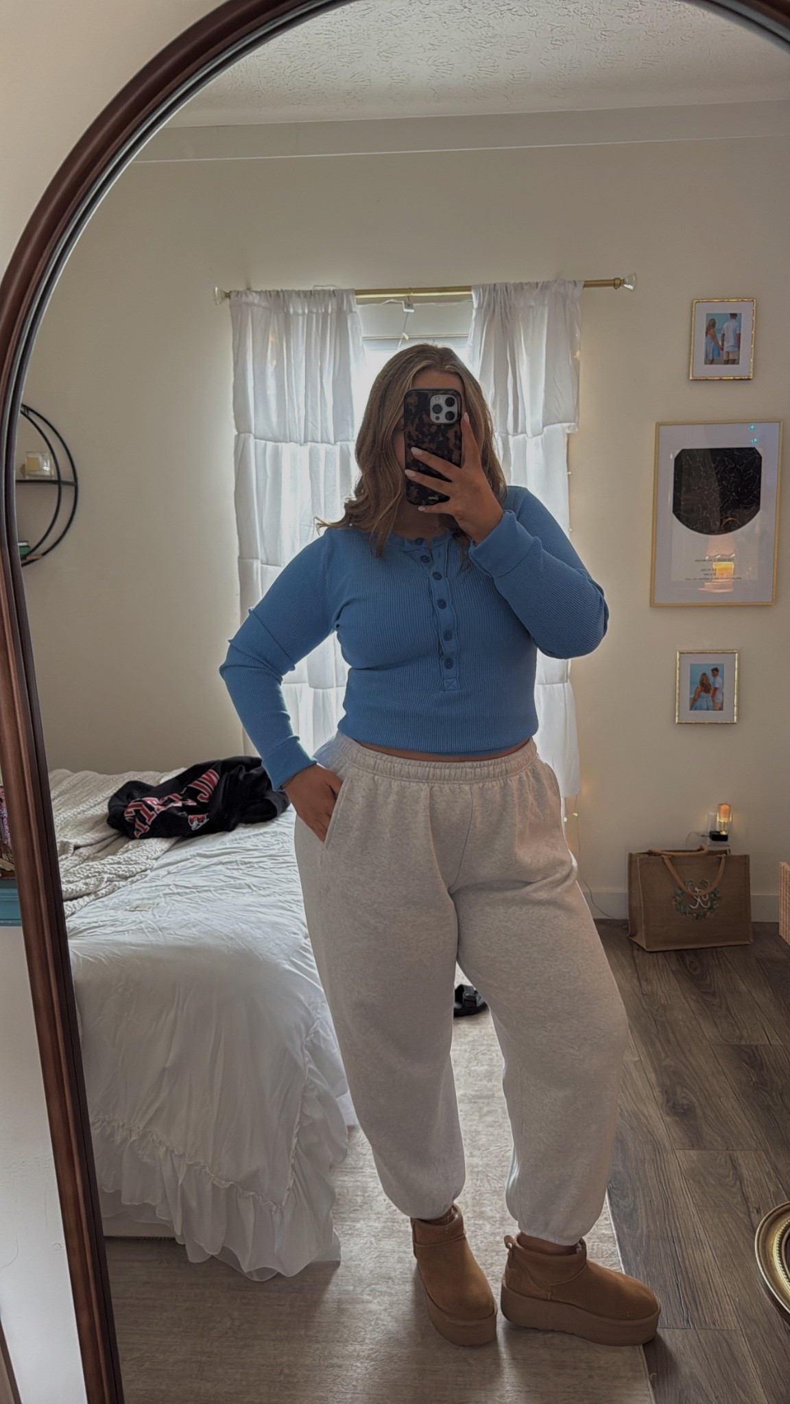 Work OOTD💙

#LTKootd #LTKdayinmylife #LTKMidsize