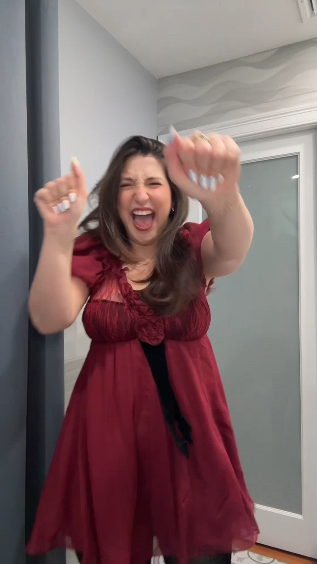 Perfect holiday & valentines day dress ❤️

Red dress, holiday dress, valentines dress, midsize style inspo

#LTKHoliday #LTKMidsize