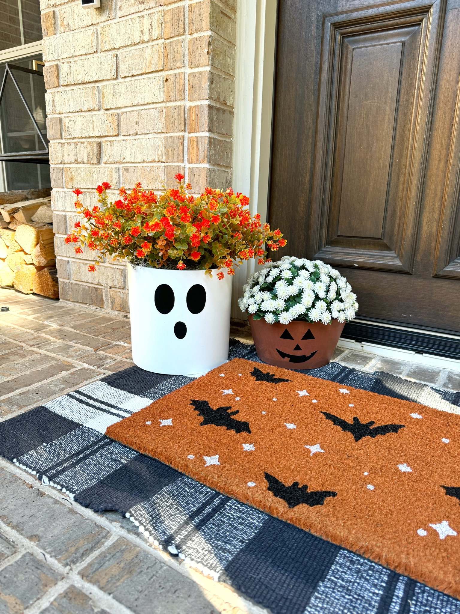 DIY Halloween planters for the win! The best part is you can peel off the stickers and use the planters all year long!

#LTKSeasonal #LTKHome #LTKHalloween
