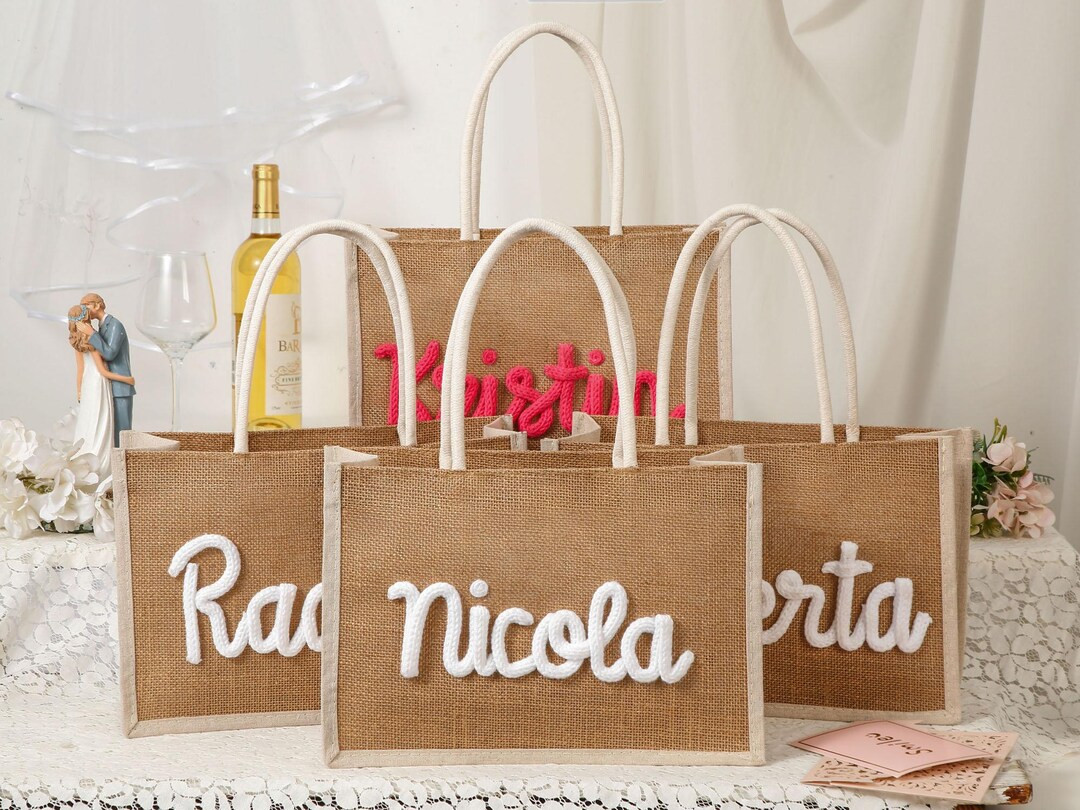 Personalized Bridesmaid Burlap Tote Bag, Custom Bridesmaid Gift Bag, Beach Bag, Bachelorette Part... | Etsy (US)