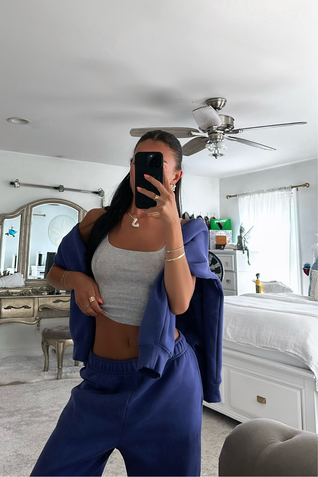 aritzia sale recommendations 

#LTKCyberWeek #LTKGiftGuide #LTKHoliday