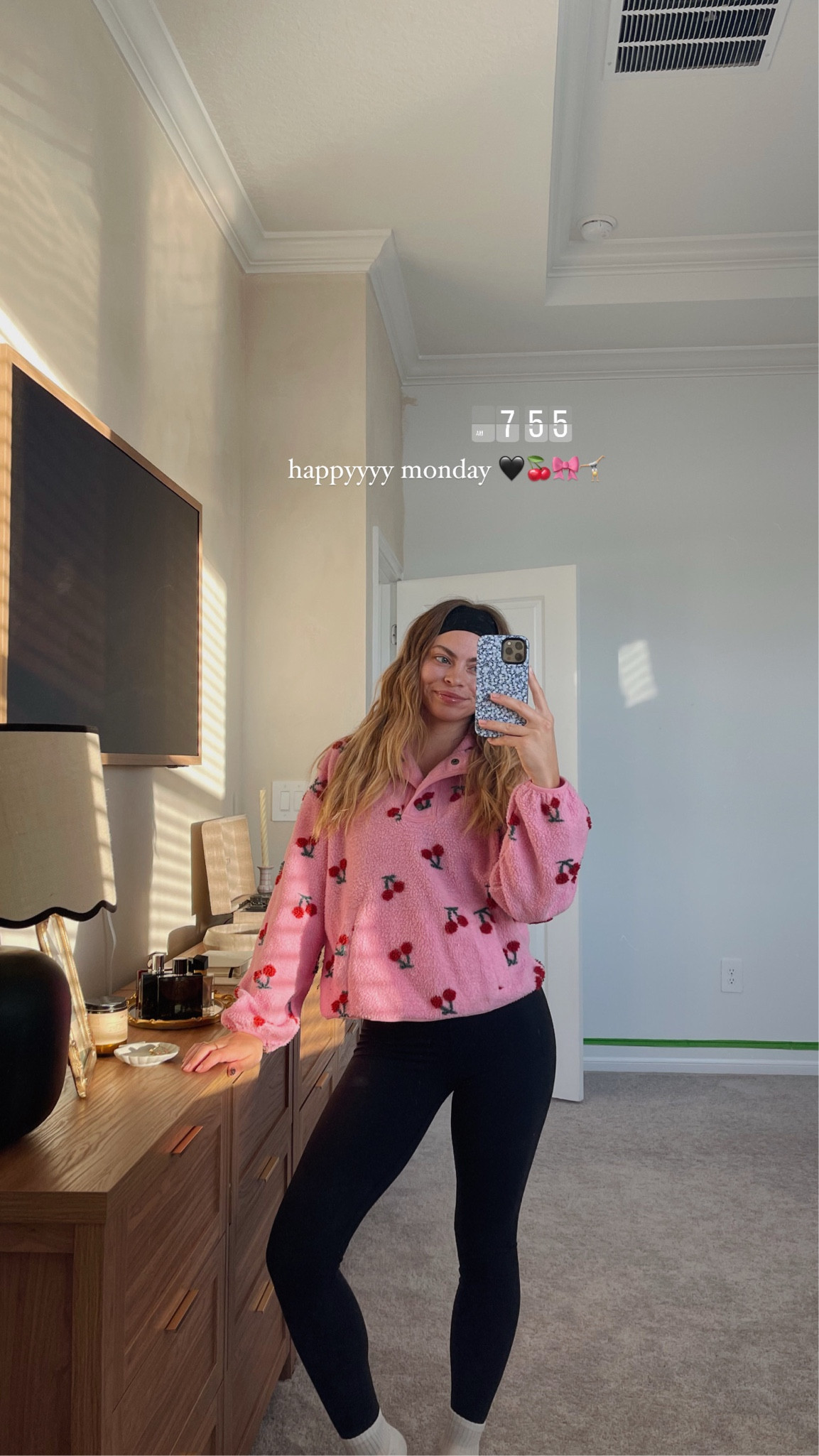 monday ootd 🖤 my pullover is from called to surf but out of stock so i added some similar options!

#LTKSeasonal #LTKStyleTip