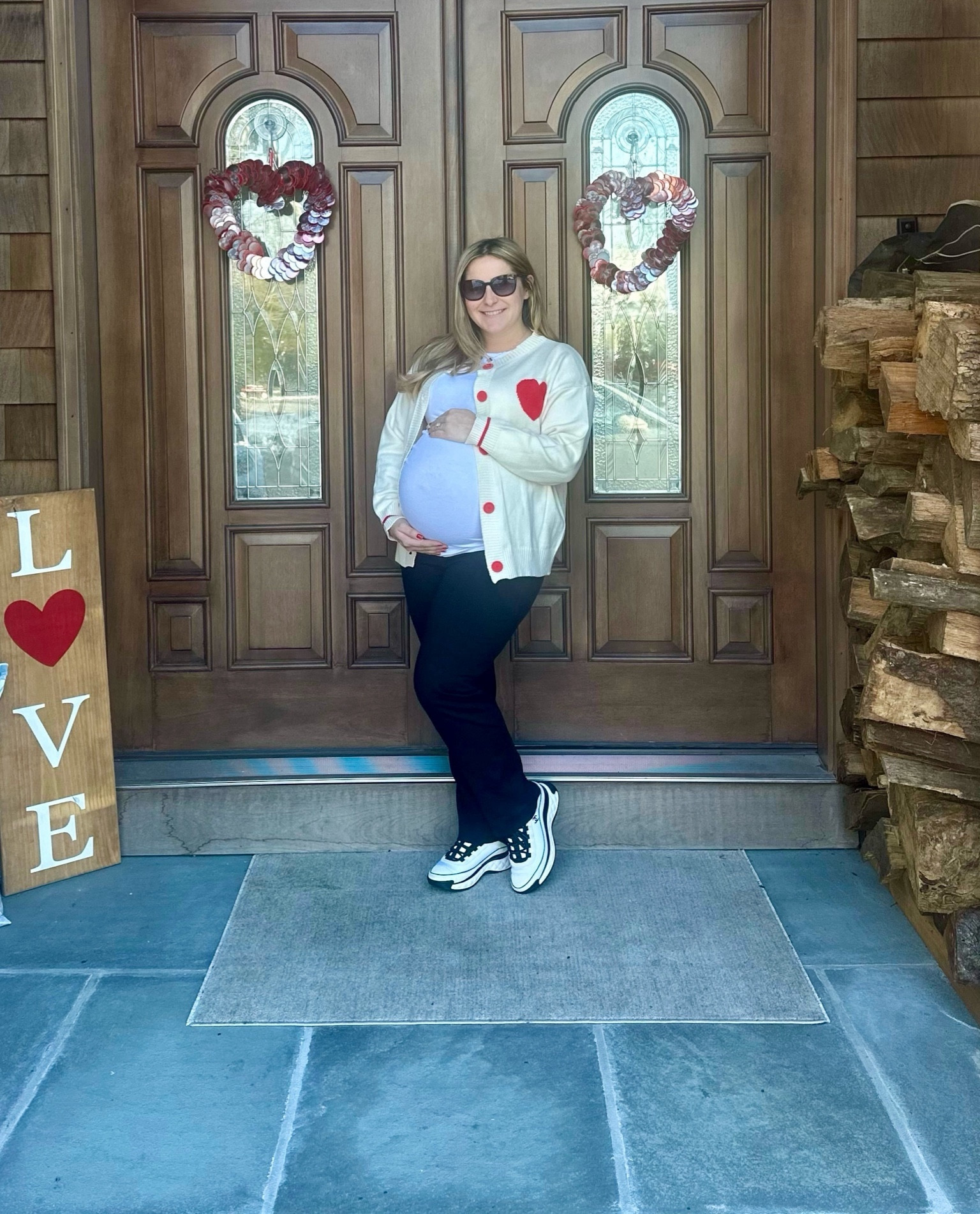 happy Valentine’s Day ❤️
These pants are super stretchy and  fit on/below my bump. Will get so much use out of them now and post pregnancy. (Wearing a size small) if you’re taller they fit ankle pant length, but if you are petite like me - they fit like regular pants and you don’t need to get them hemmed!

#LTKbump #LTKfindsunder100 #LTKstyletip