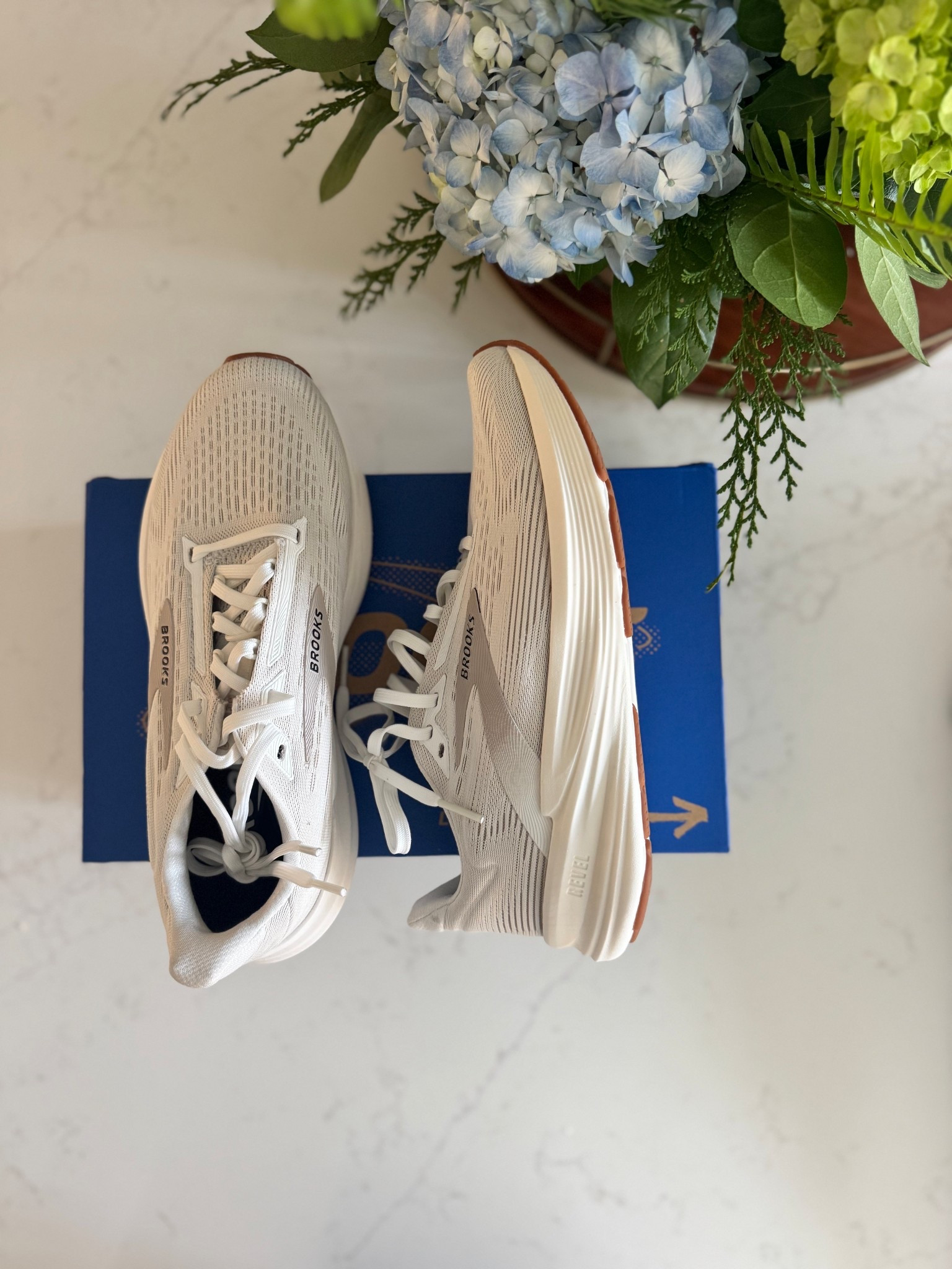 New kicks who dis? Brooks are always my go to for walking, running, and working out. I usually wear Brooks ghost or anthem. I’m trying out the Revel this time! I love this neutral color palette.

True to size. I’m wearing a 7 1/2. 


#LTKfitnessgoals #LTKmomlife #LTKActive