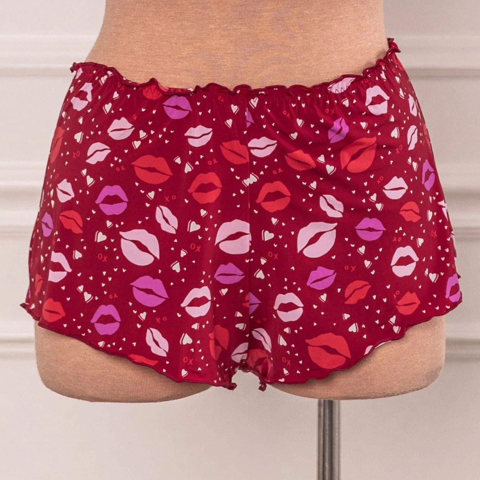 Ruffle Lips Shorts | Mentionables