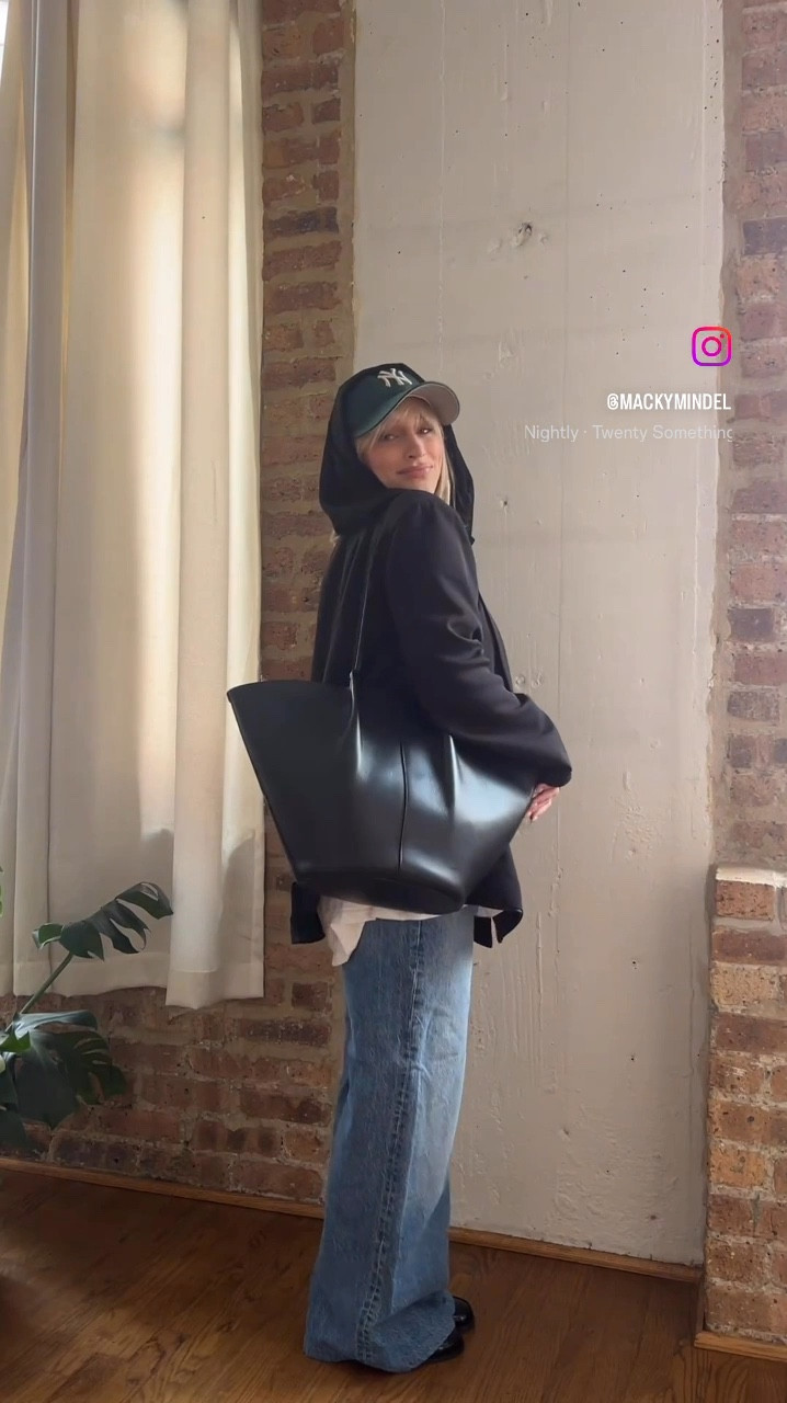 oversized 🫶🏼

#LTKShoeCrush #LTKStyleTip