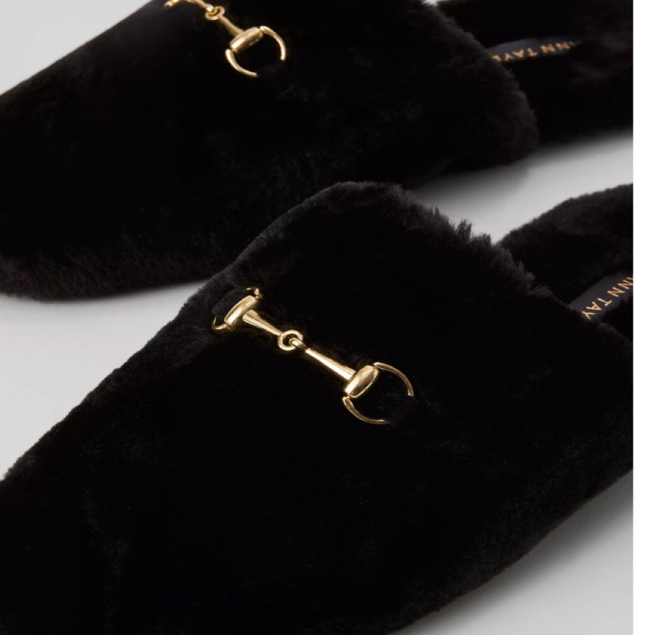 These slipper shoes are so cute and cozy! 