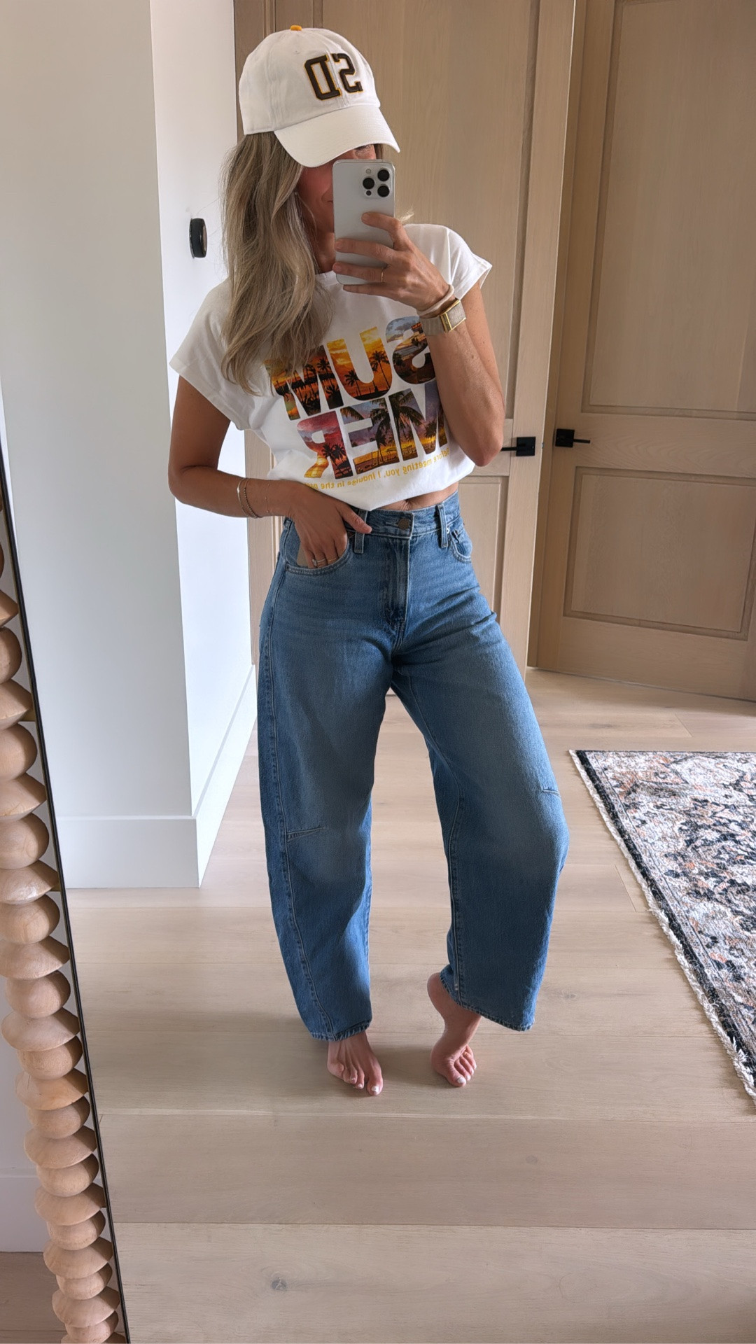 Loooove this outfit. Size up one in the pants. I’m normally a 27 and a 28 is perfect on me. Got my normal size small in the top. ￼