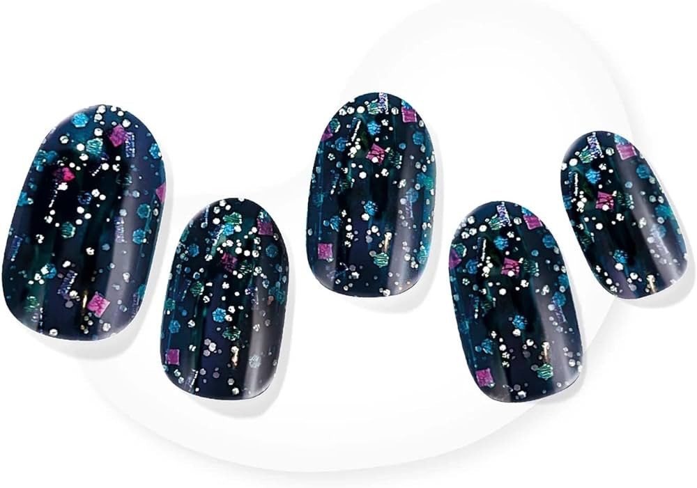 Dashing Diva Glaze Holiday Nail Strips - Yuletide Magic | Works with Any LED Nail Lamp | Long Las... | Amazon (US)