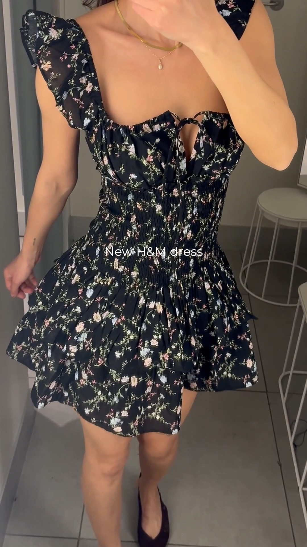 This floral dress is unreal cute 🥹size XS

#LTKdresses #LTKeurope #LTKsummer