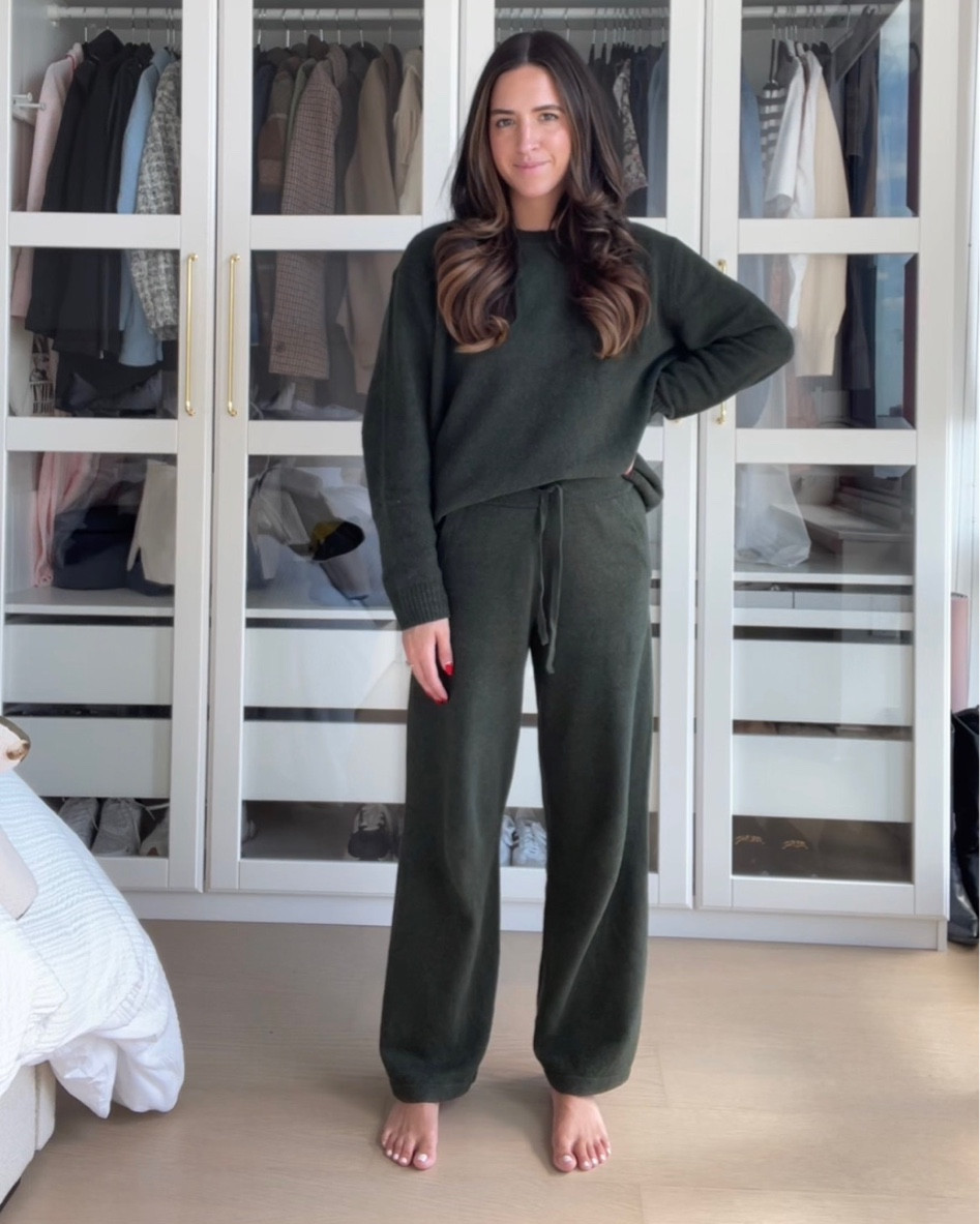 XSmall bottom

Gap sale, Black Friday, sale, lounge set, matching set, gifts 

#LTKHoliday #LTKCyberWeek #LTKSeasonal