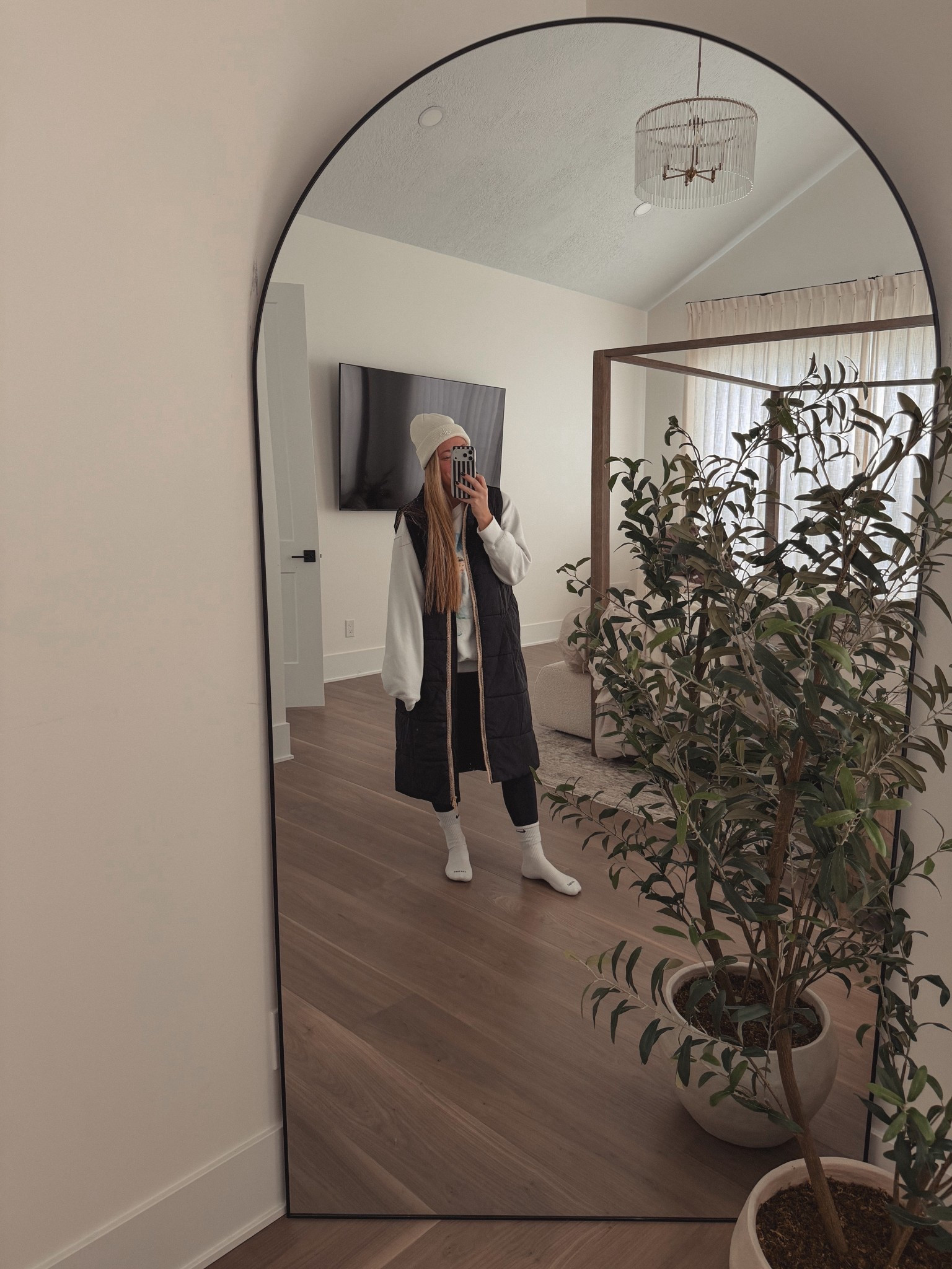 OOTD  ◡̈ this vest was the actual best thing for winter ❄️ 

#LTKHome #LTKmomlife #LTKgrwm