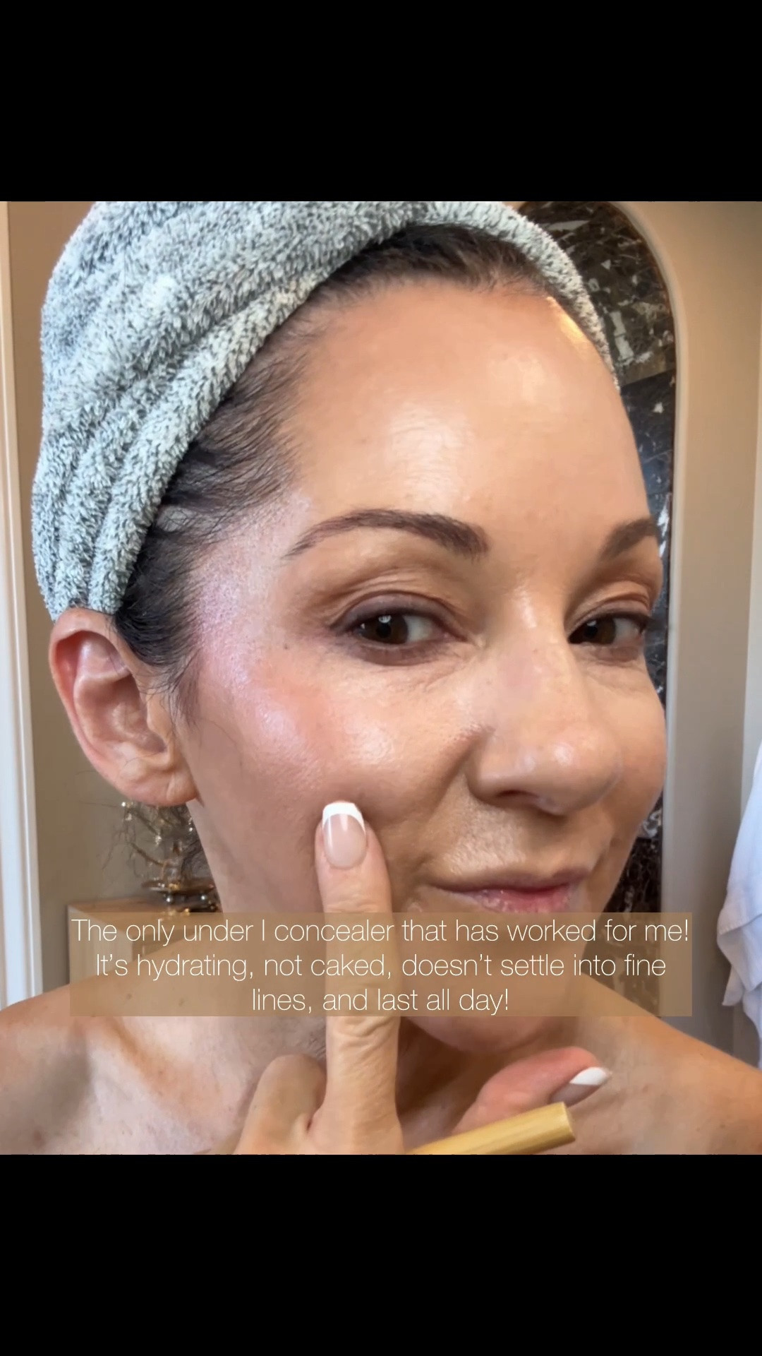 🚨 40% off sale! The best under eye concealer!! 
Not cakey and doesn’t crease. 
I use light medium

Over 50 make up, over 50 under eyes, under eye concealer over 40

#LTKOver40 #LTKBeauty