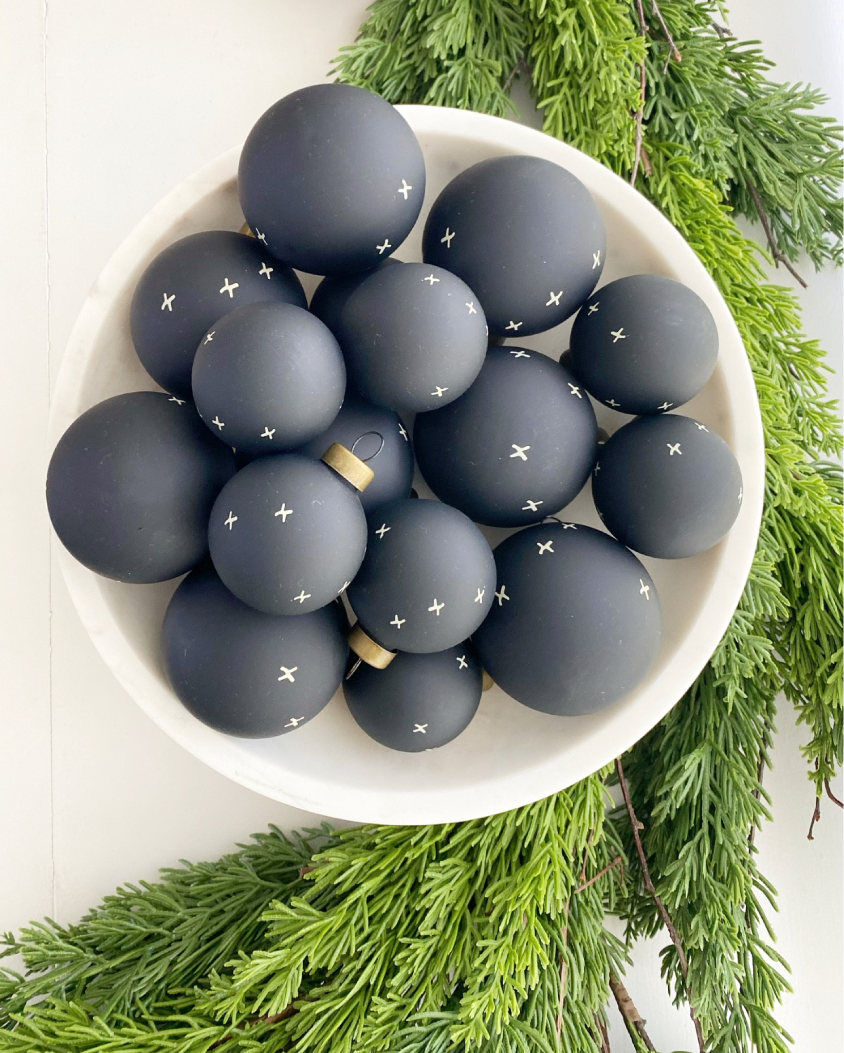 Christmas garland! 😍

#LTKHoliday #LTKSeasonal #LTKsalealert