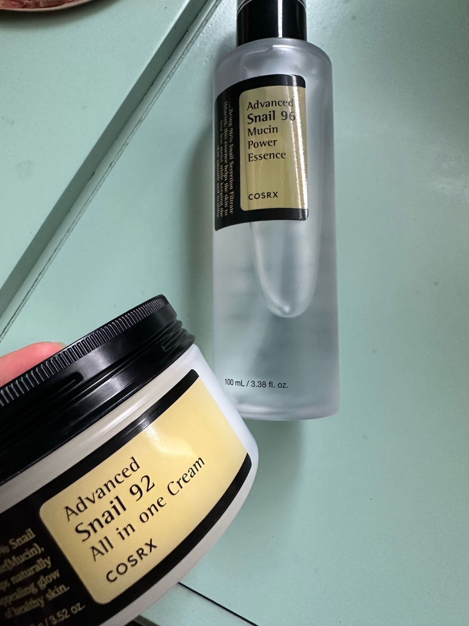 30 dollars on two products for literally the perfect skin 

#LTKbeauty #LTKHoliday #LTKGiftGuide