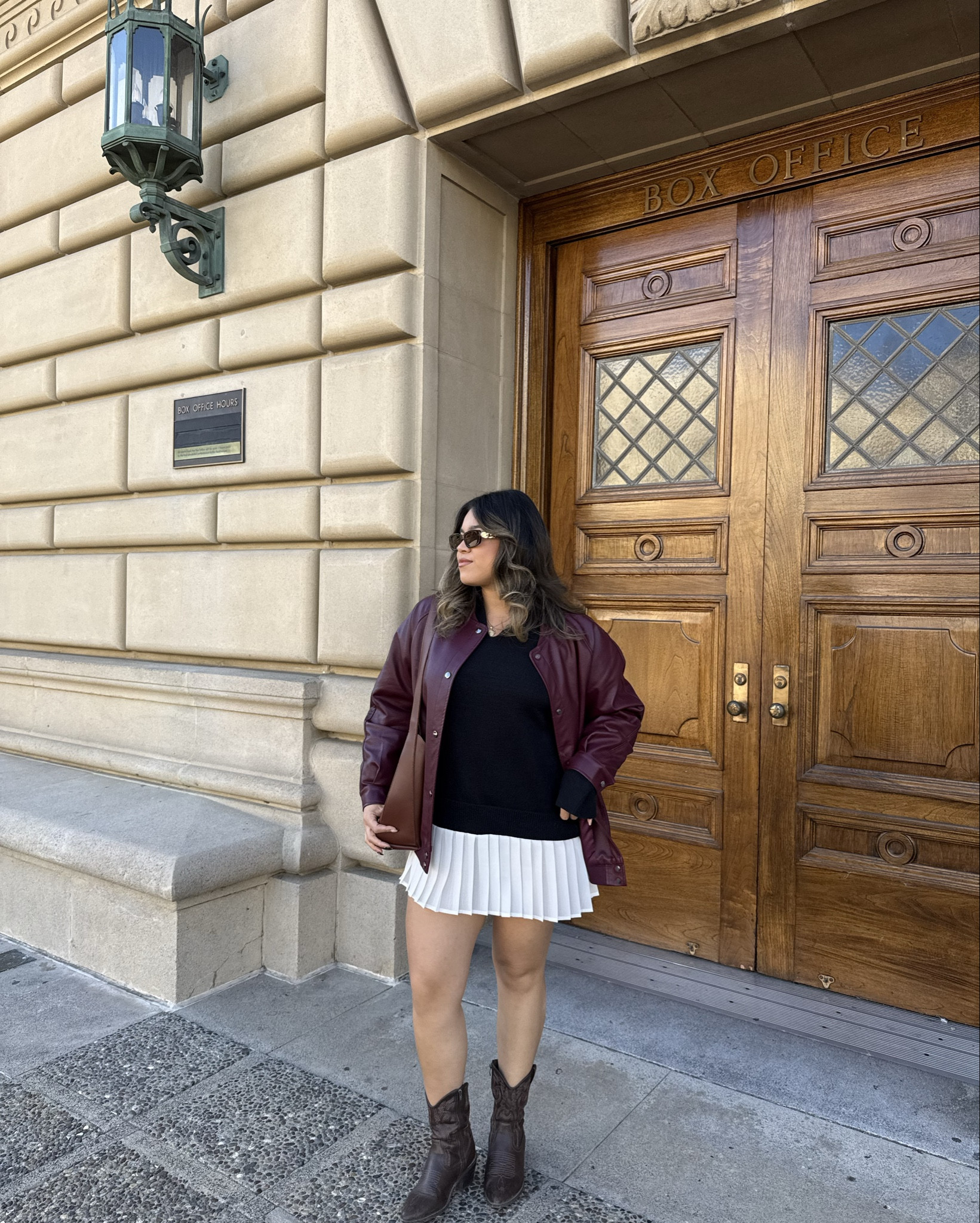 Sweater dresses and jackets are my thing 🖤


#LTKSaleAlert #LTKMidsize #LTKFindsUnder100