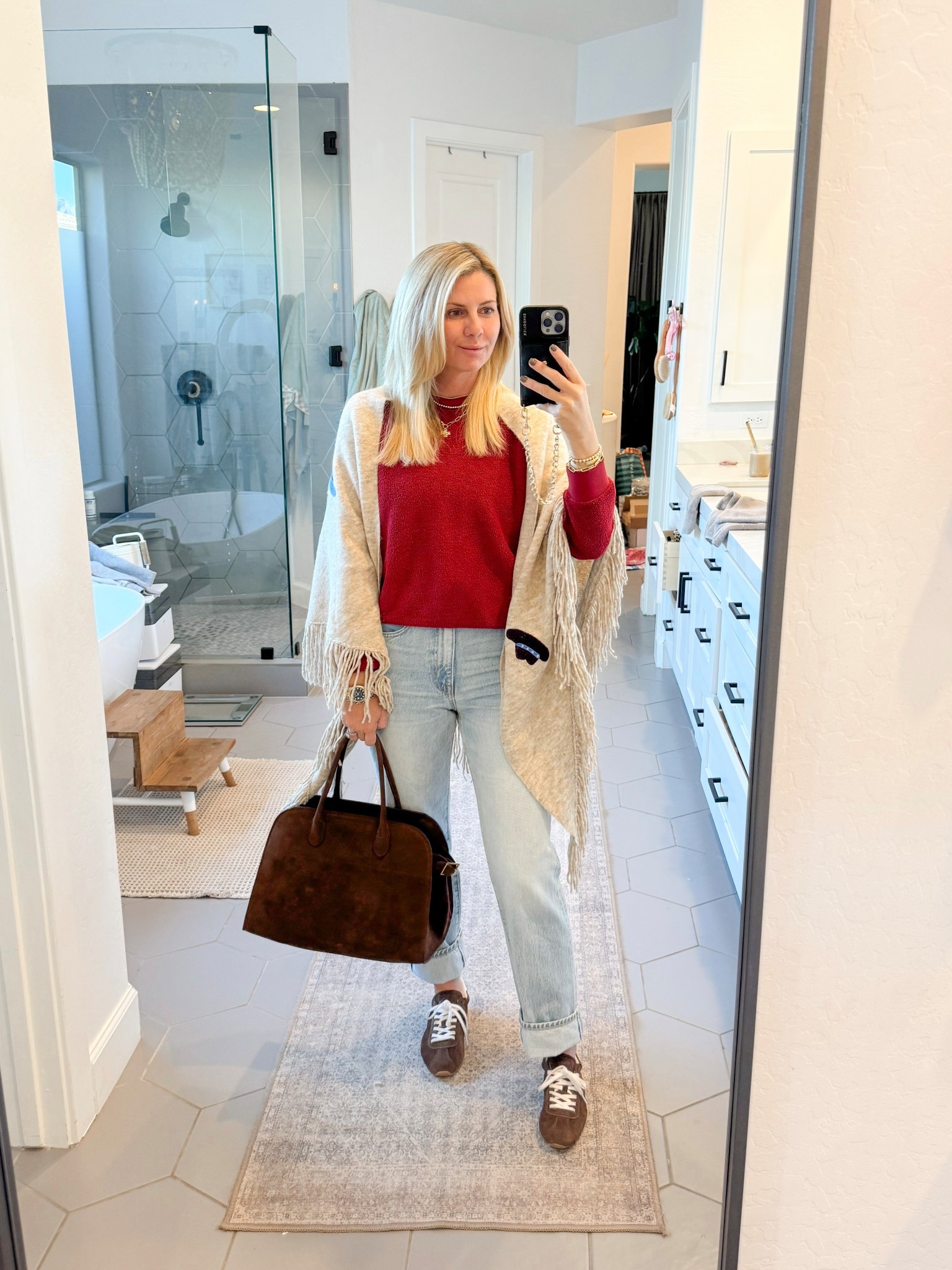 Easy like Sunday morning … horse shawl from Zara 

#LTKOver40 #LTKootd #LTKSeasonal