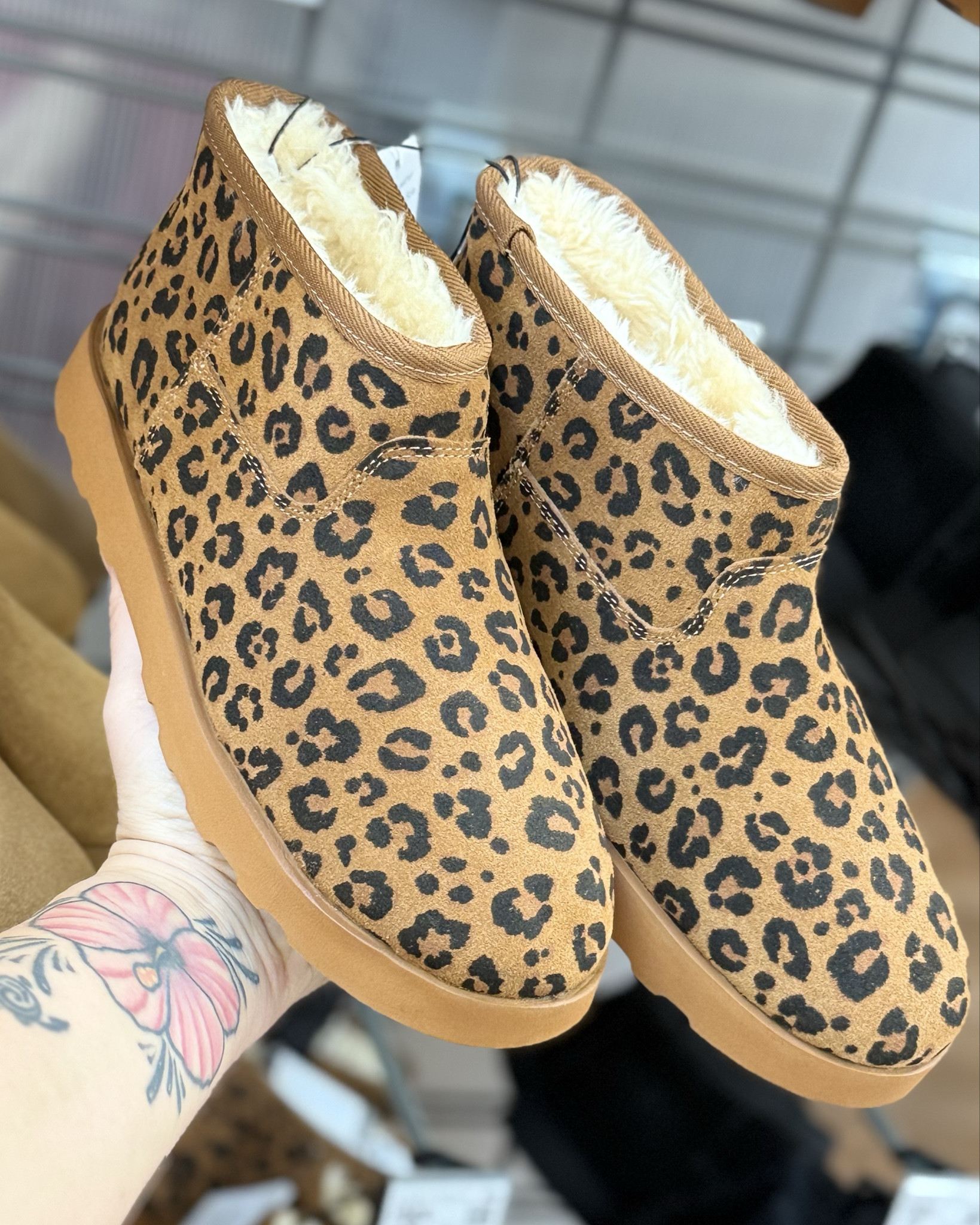 These boots were NOT on my list… but the way they leaped into my cart?? 🐆🔥 Cozy, fuzzy, and a total vibe for fall—like if sass and comfort had a baby. Perfect for school drop-offs, coffee runs, or just pretending I have my life together while staying comfy as hell. ☕👜

Found them in store and instantly obsessed—linking all the cozy goodness on my LTK! 🤎 #TheFBombMom #LTKFallFinds #LeopardLover

#LTKShoeCrush #LTKStyleTip #LTKWorkwear