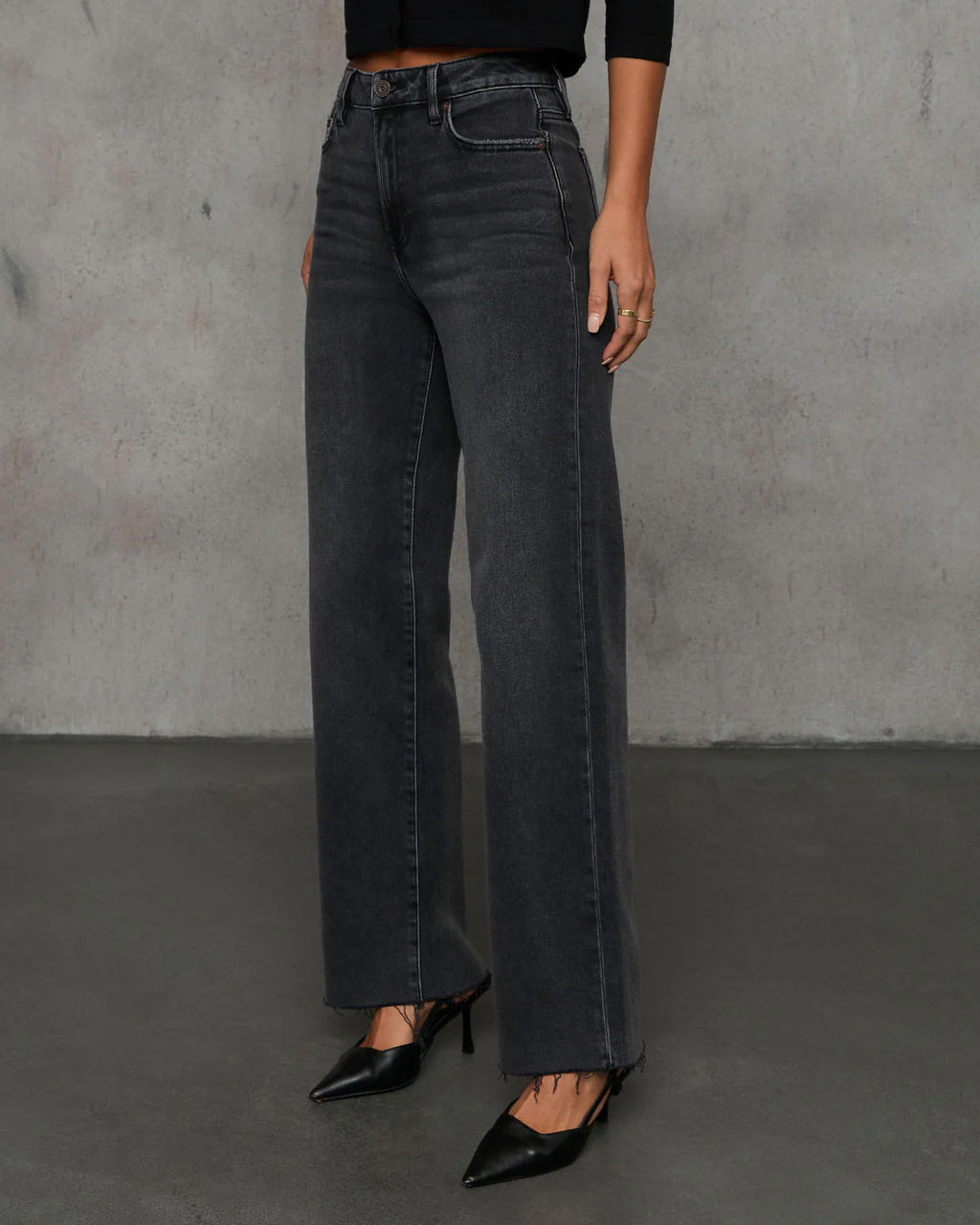 Dusky Charm Raw Hem Relaxed Jeans | VICI