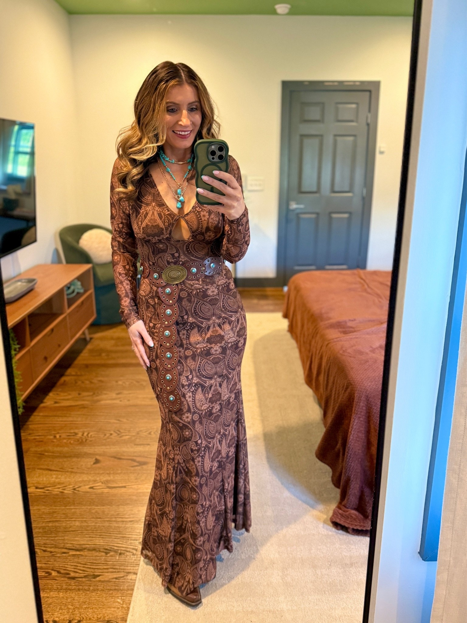 What I wore out in Nashville!

Amazon long sleeve paisley print maxi Dress (size medium)
Amazon turquoise jewelry
Amazon western belt

Date night outfit, Amazon outfit, Nashville outfits, country concert outfit, western outfit, rodeo outfit, western fashion, what to wear to a festival

#LTKootd #LTKSaleAlert #LTKSeasonal