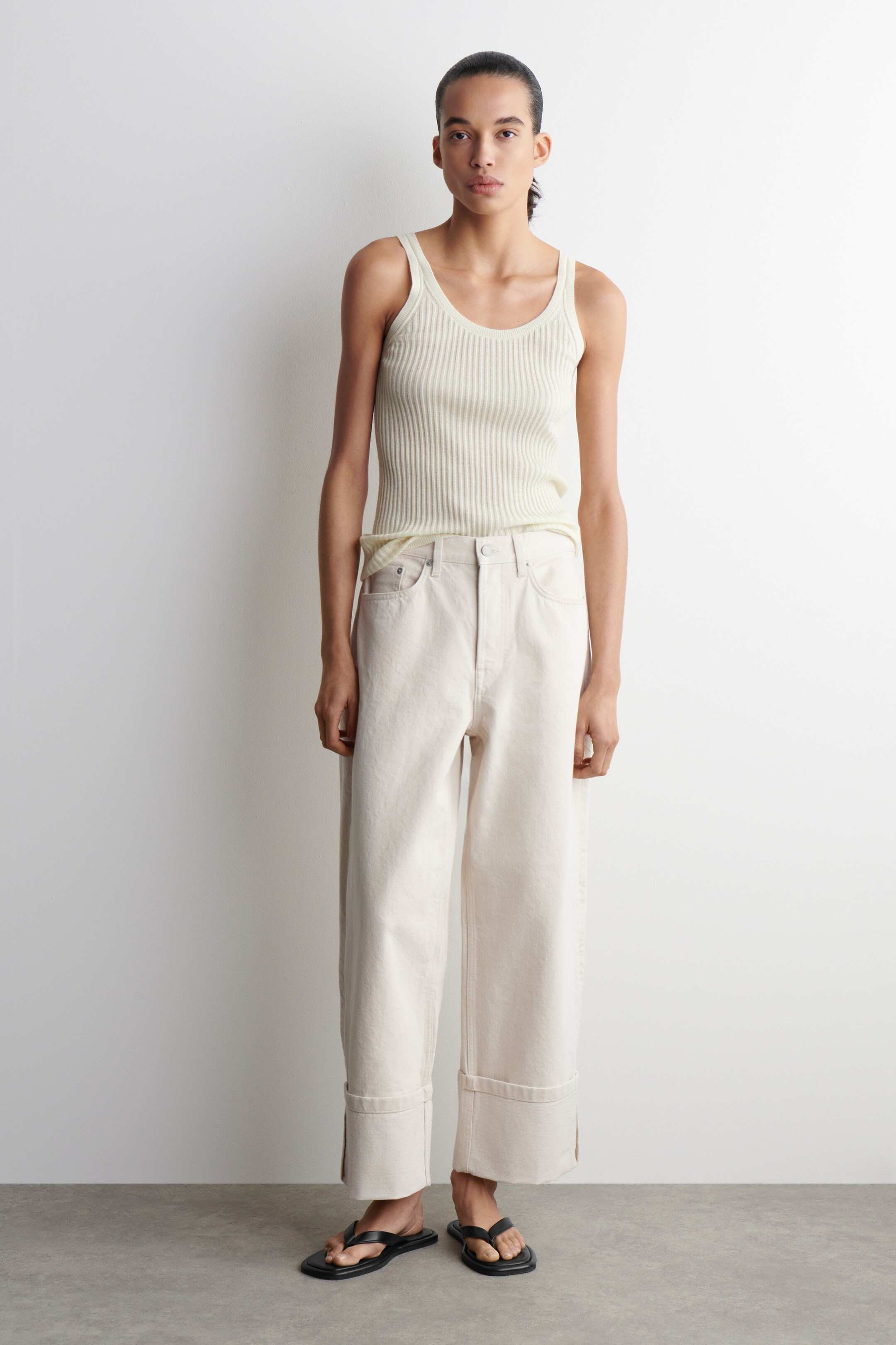 FACADE TURN-UP STRAIGHT-LEG JEANS | H&M (UK, MY, IN, SG, PH, TW, HK)