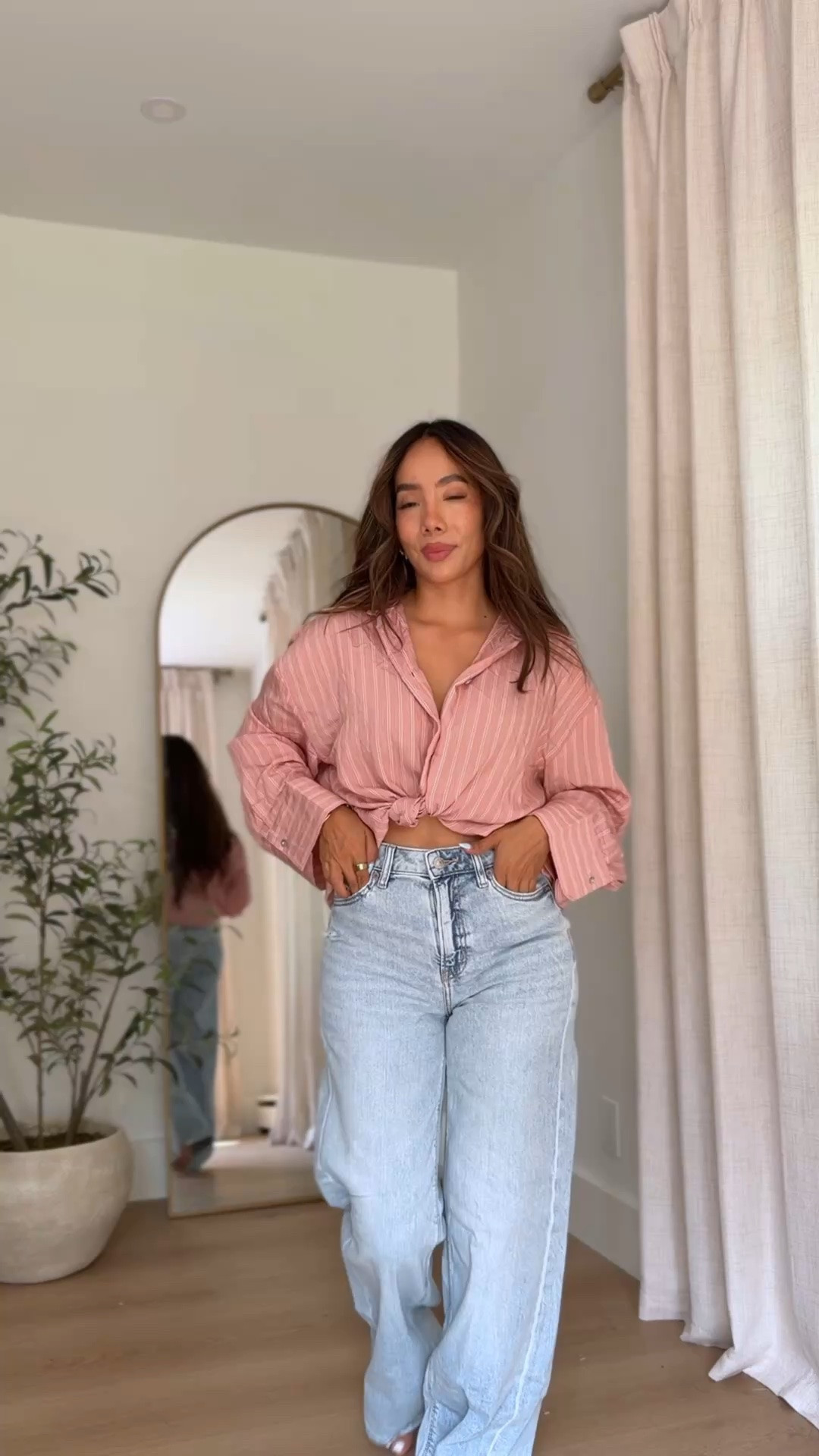 American Eagle super high waisted baggy jeans

#LTKgrwm #LTKootd #LTKvlog