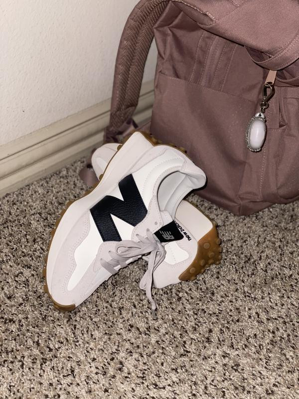 New Balance Women's 327 Shoes | DICK'S Sporting Goods