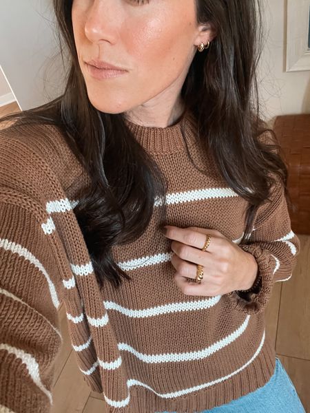 Messy hair… cozy knits and the best accessories from @analuisany    You can use my code ‘ErinWagner20’ for 20% off your purchase at checkout #analuisavip #analuisany

#LTKSeasonal #LTKstyletip