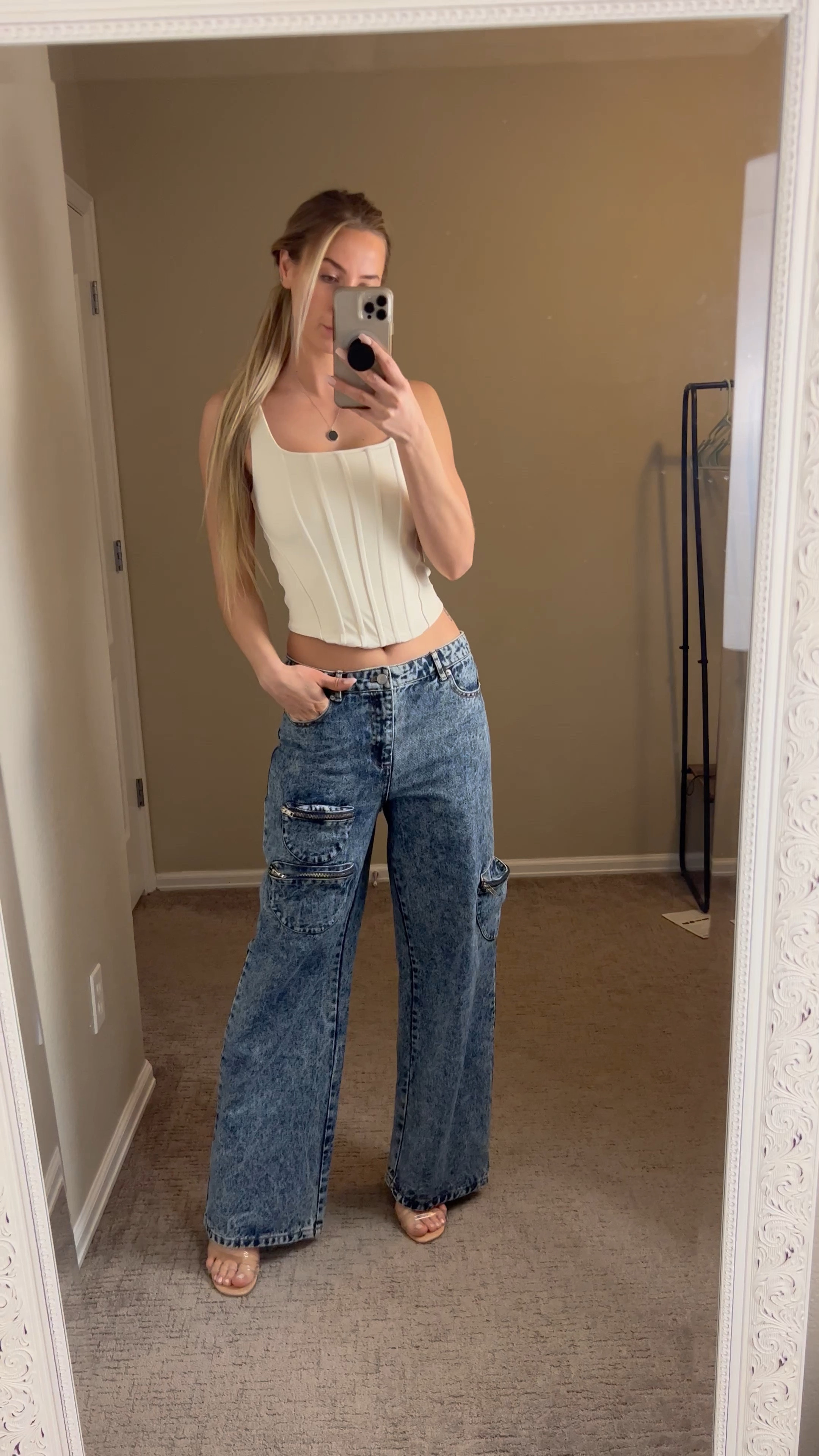 Cargo pants👌

Xoxo, 

Outfit inspiration, cargo pants, white body contour top, blue jeans 

#LTKU #LTKunder50 #LTKstyletip