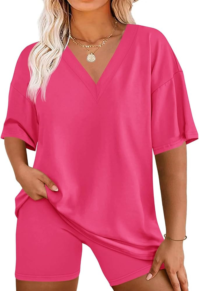 Beautife Womens Plus Size 2 Piece Lounge Sets V Neck Oversized T Shirts Biker Shorts Workout Matc... | Amazon (US)