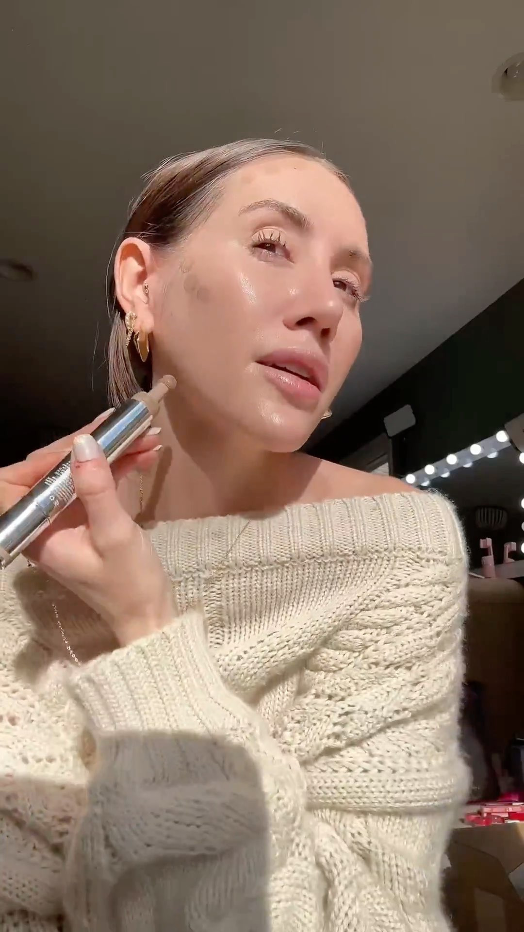the most natural looking liquid contour — waterproof buildable satin finish and it stays put from morning to night.

#contour #liquidcontour #makeuptips #naturalmakeup #makeupfinds
sacheu beauty liquid contour stay-n 

 #LTKBeauty