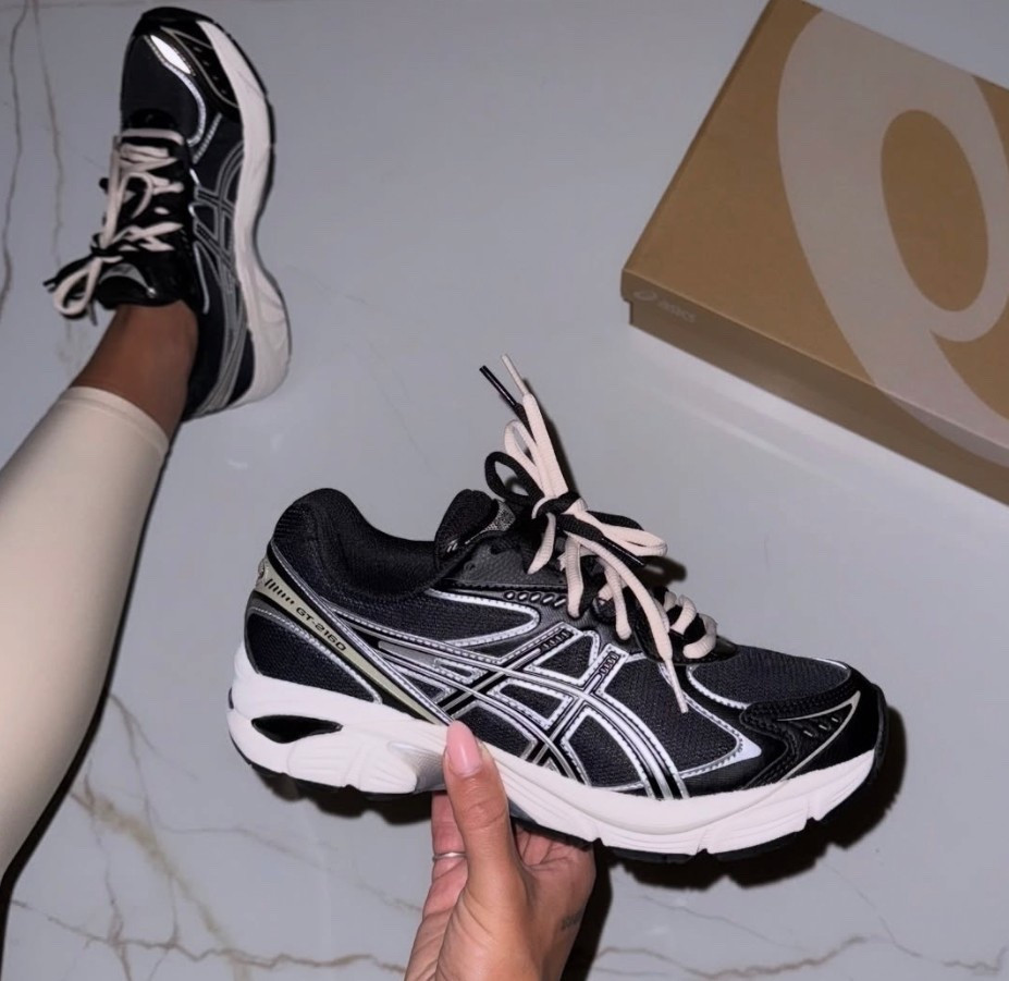 ASICS GT-2160 BLACK DRIFTWOOD TRAINERS🖤 athleisure activewear trending style silver khaki 

#LTKshoes