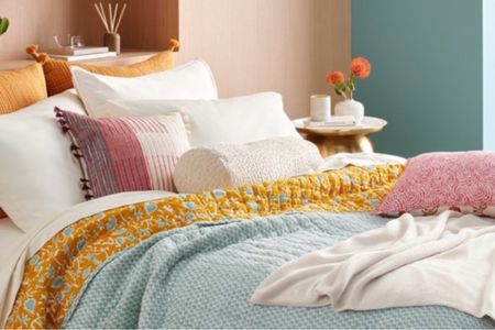 Bedroom spring makeover 

#target #targetfinds #spring #springmakeover #springcleaning #bedding #bedroom #refresh #blankets #pillows #throwpillows #newarrivals #trending #home #homedecor #homefinds #bestsellers #popular #favorites

#LTKhome #LTKxTarget #LTKSeasonal