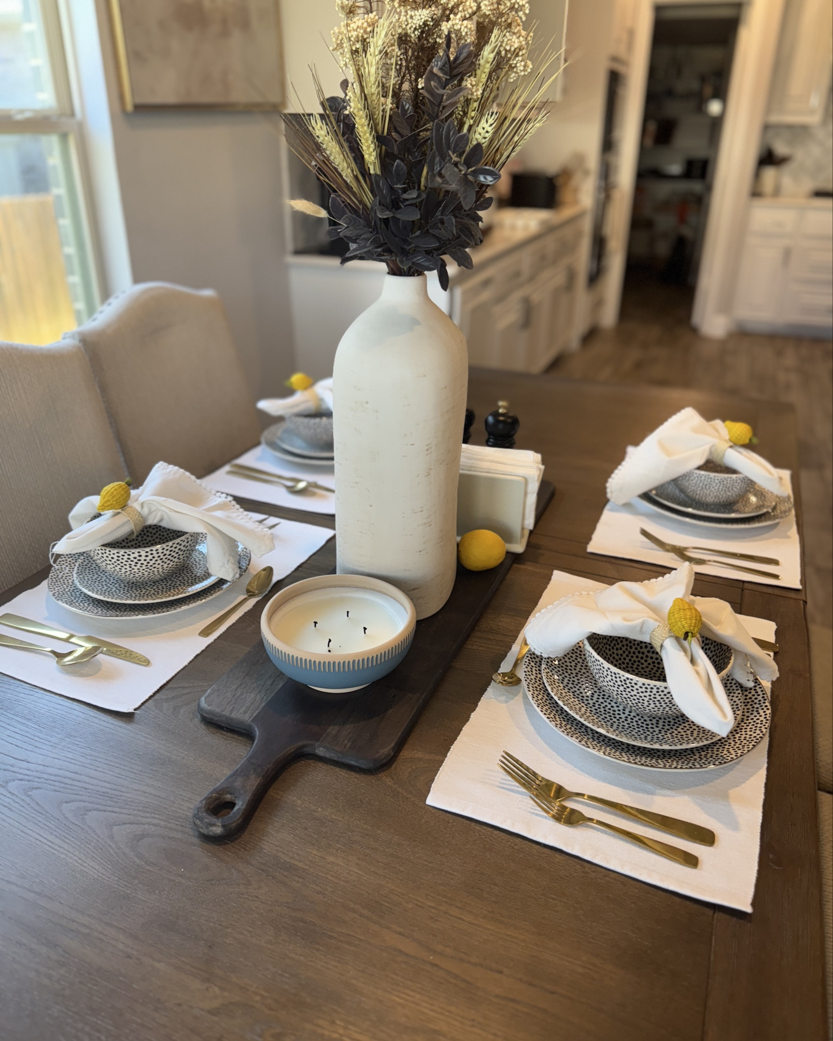 It’s all in the details! 🍋 love this gorgeous table scape. 

#LTKHome #LTKParties