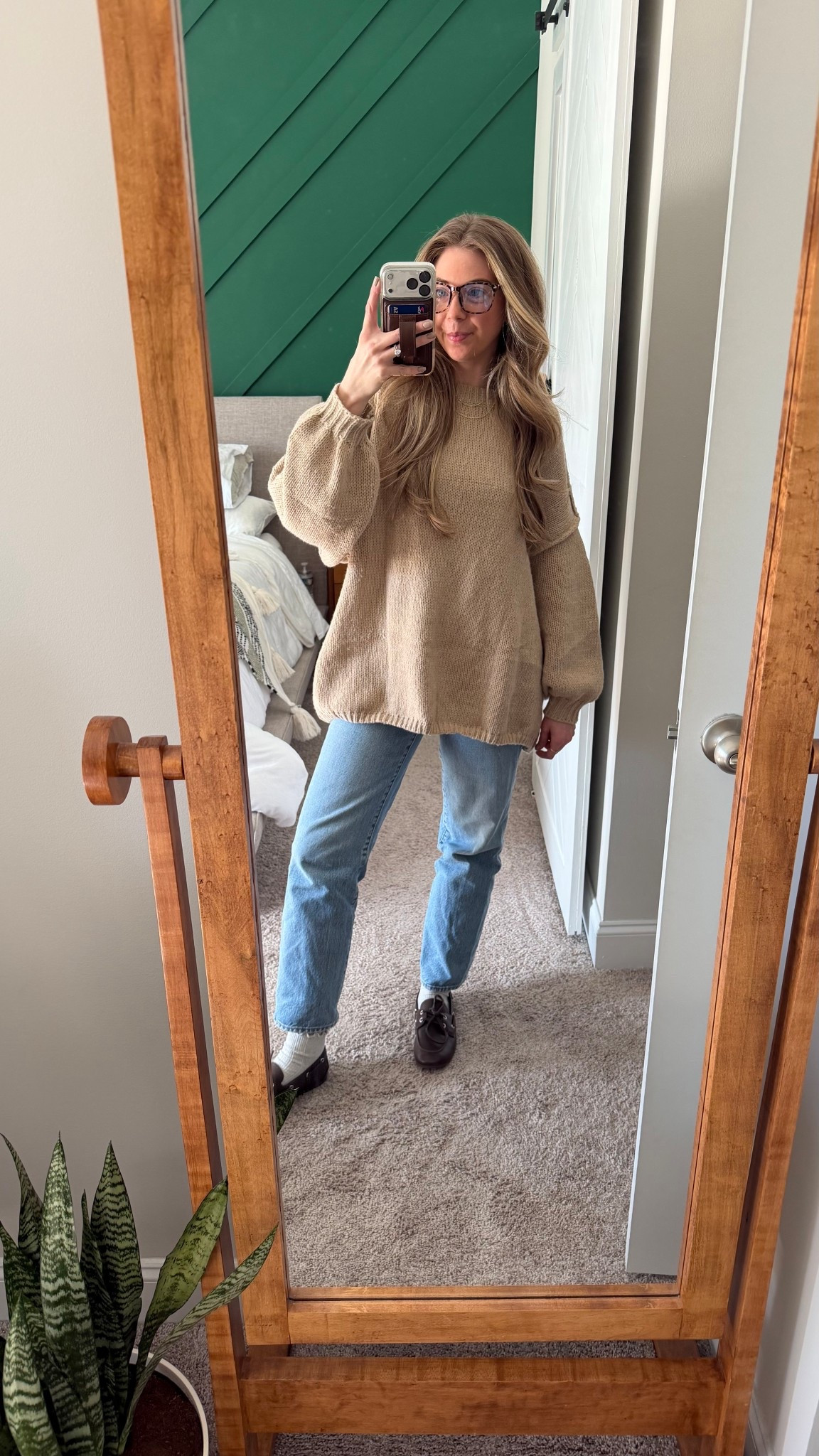 Cozy ootd 🐻

Braless tank: xs
Knit sweater: sized up to med for oversized fit
Straight leg jeans: 25
Shoes: run tts

winter outfit / wfh outfit / casual style / ootd / comfy casual / elevated basics / for her / Heather Blair 

#LTKootd #LTKWorkwear #LTKSeasonal