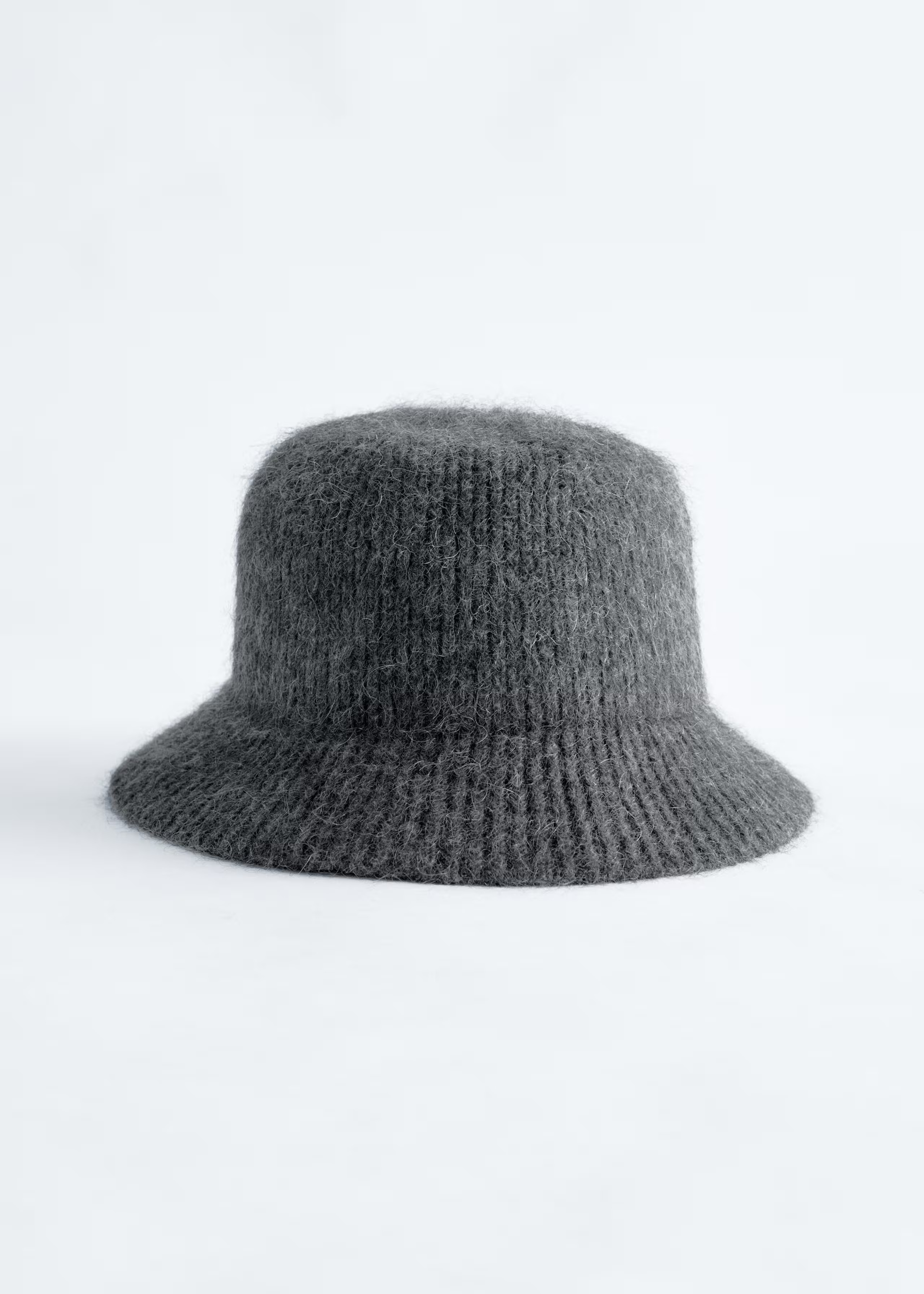 Brushed Knitted Bucket Hat | & Other Stories UK